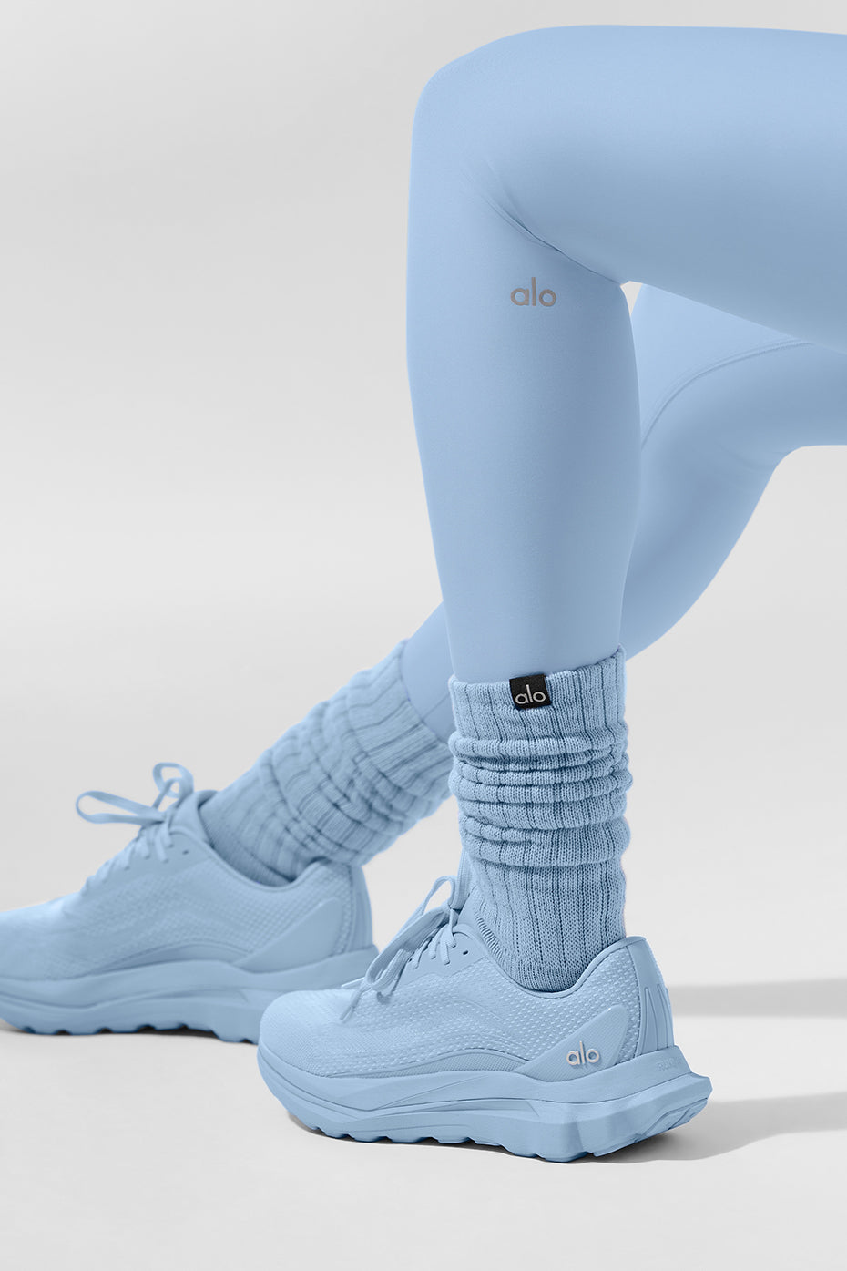 ALO Runner (Unisex) - Seashell Blue--6