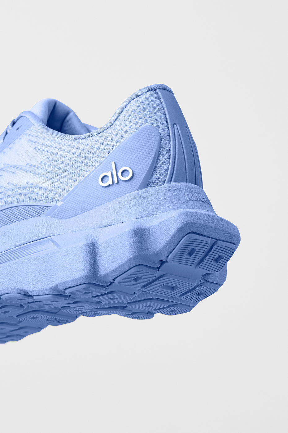 ALO Runner (Unisex) - Crystal Clear Blue--4