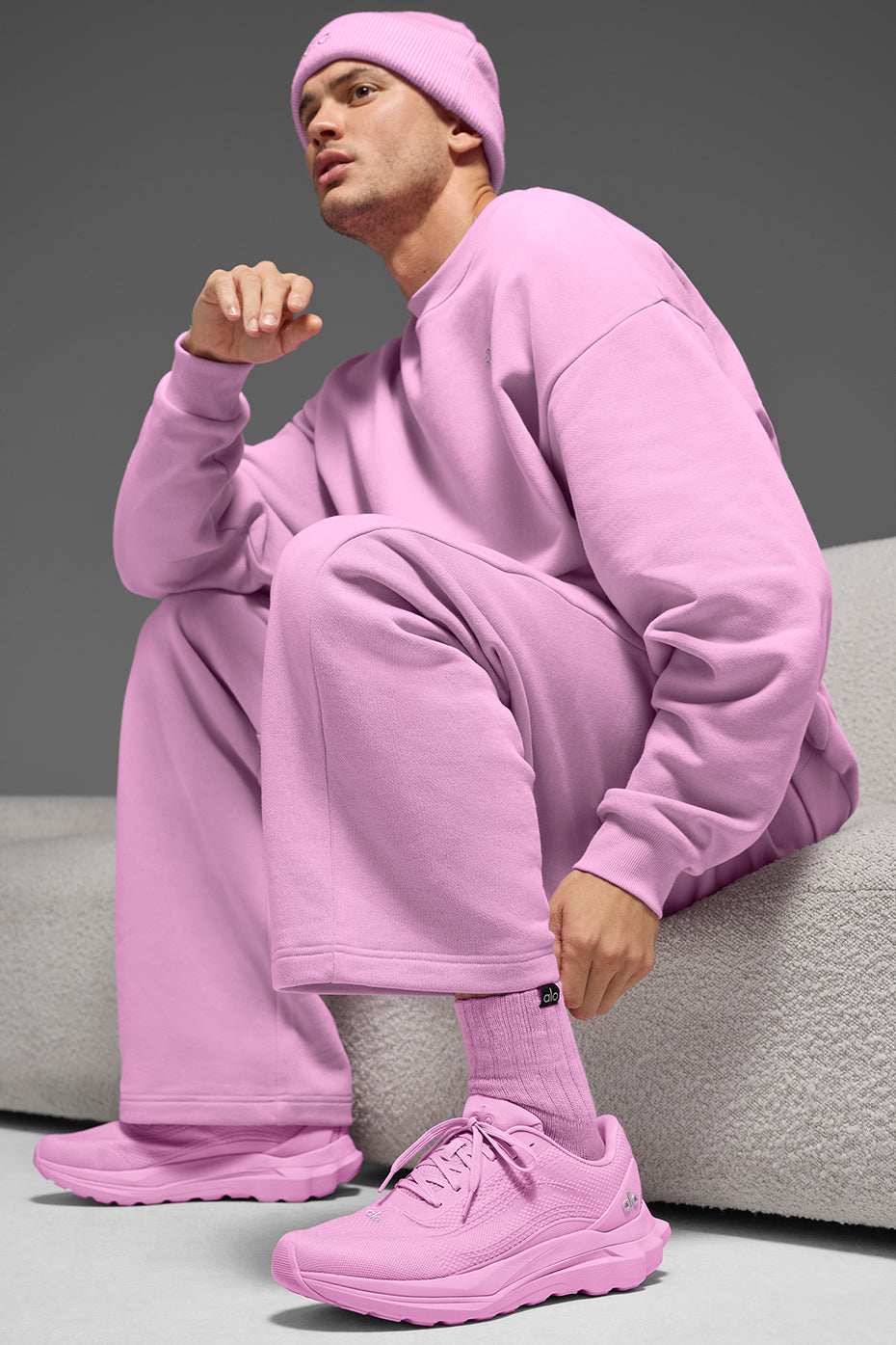 ALO Runner (Unisex) - Candy Heart Pink--2
