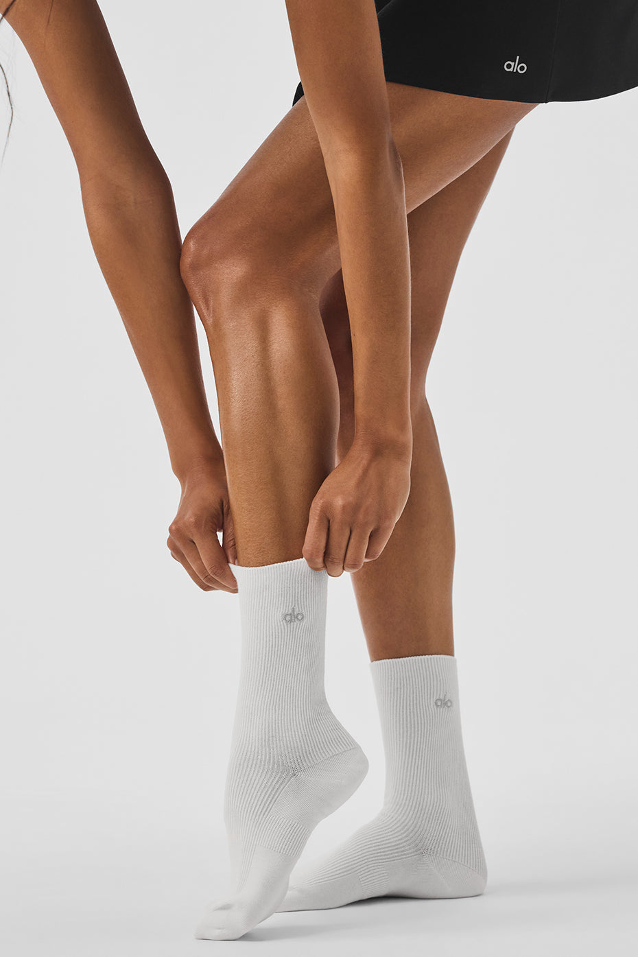 Unisex Half-Crew Understated Sock - White--2