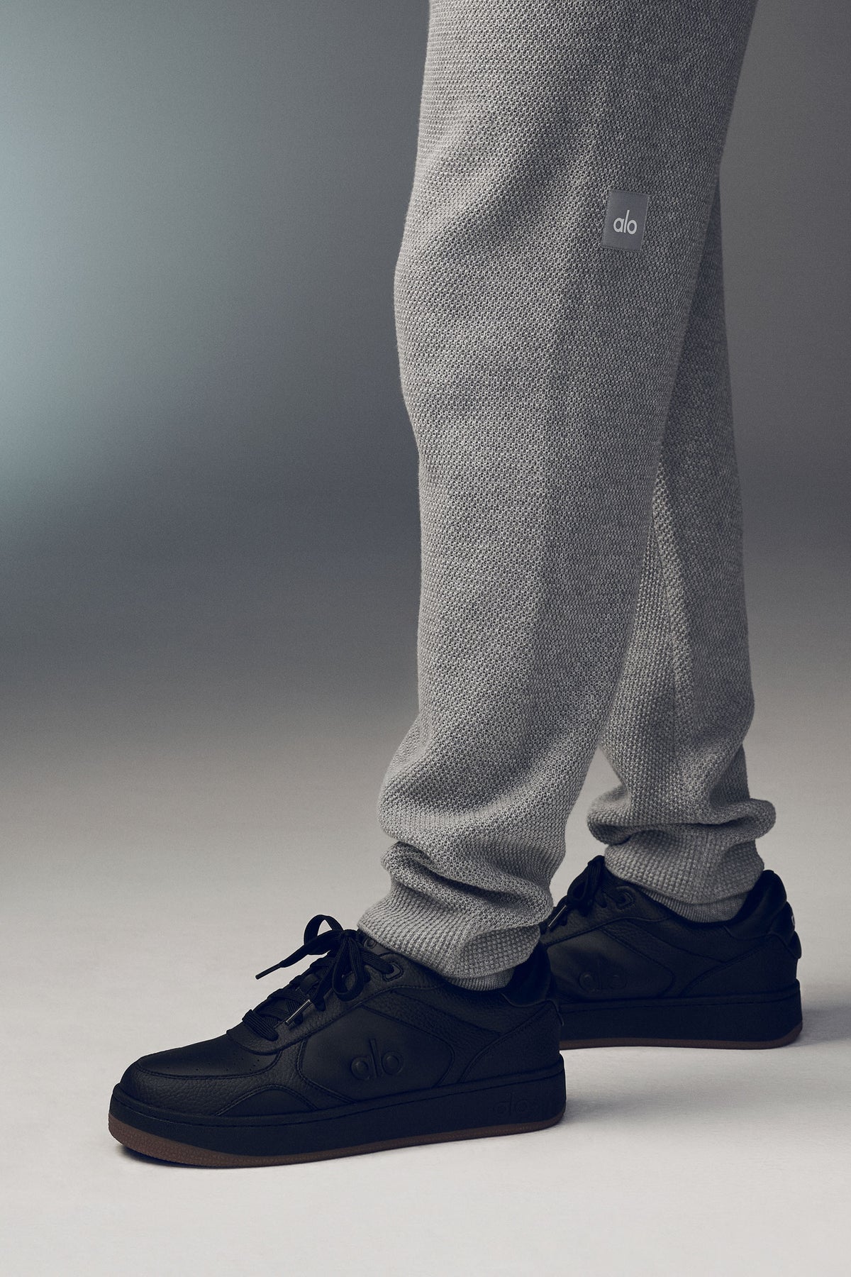 ALO Recovery Mode Sneaker (Unisex) - Black/Gum--2