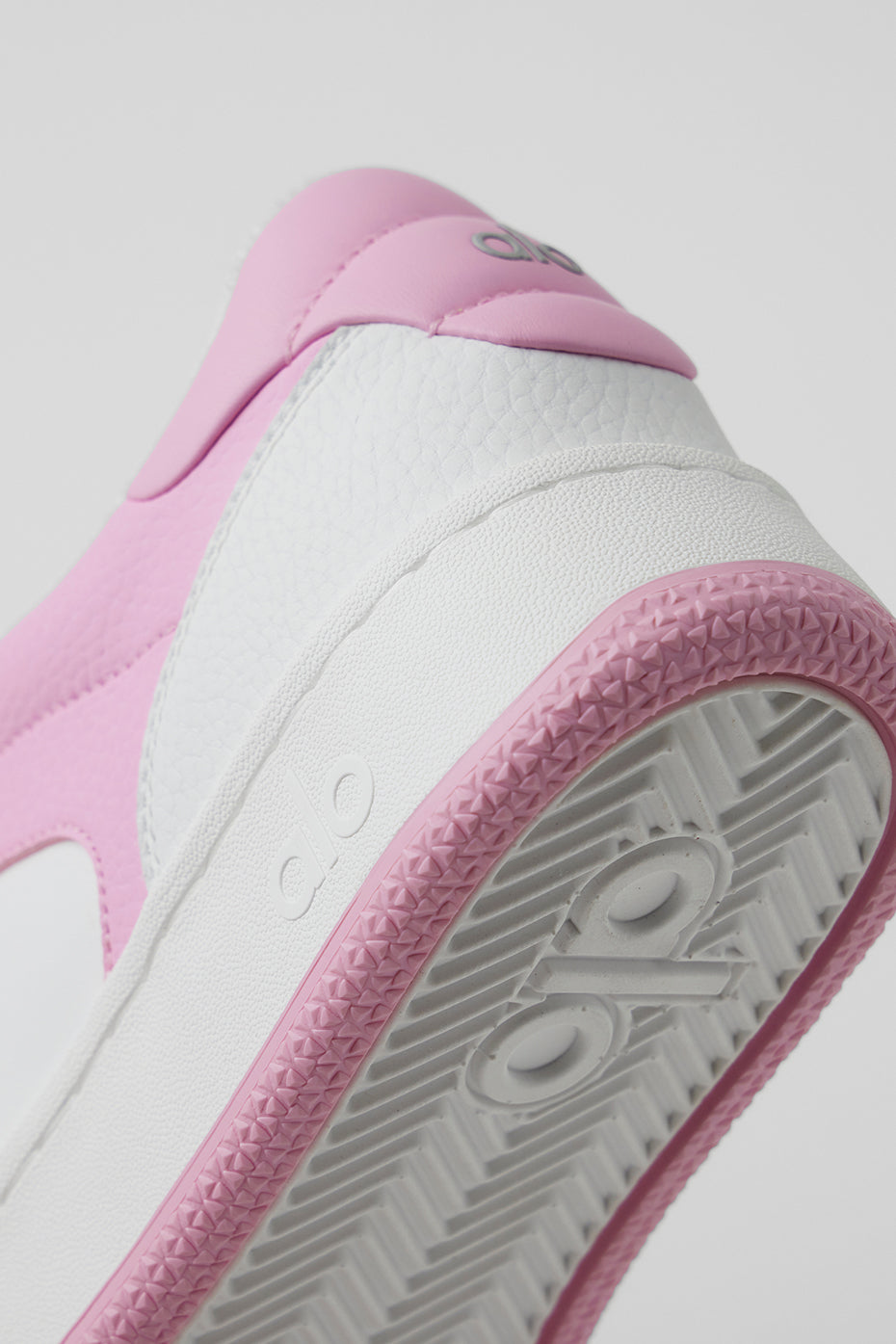 ALO Recovery Mode Sneaker (Unisex) - Pink/White--6
