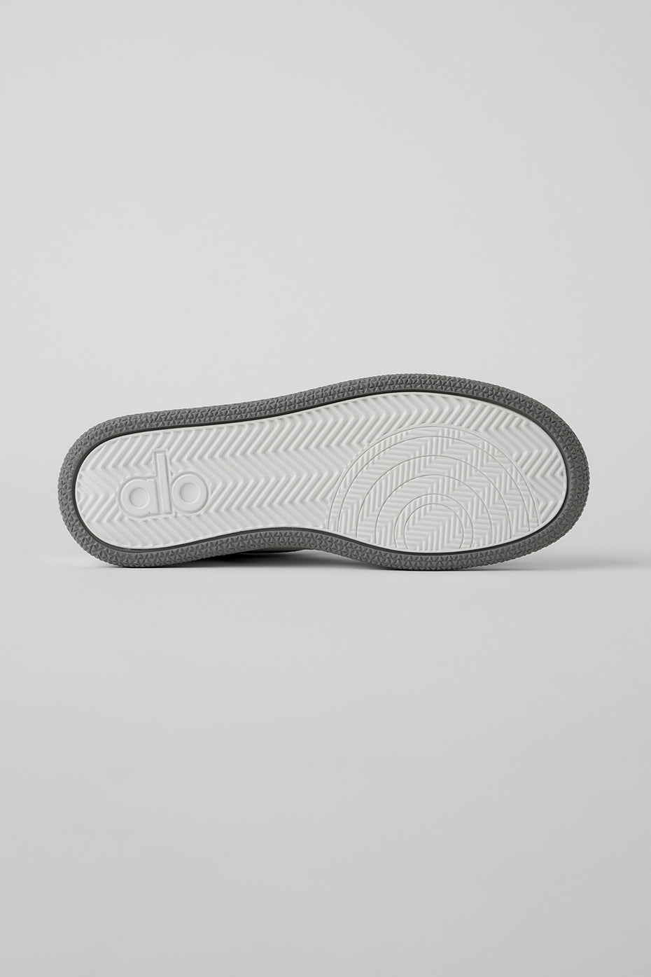 ALO Recovery Mode Sneaker (Unisex) - Grey/White--2