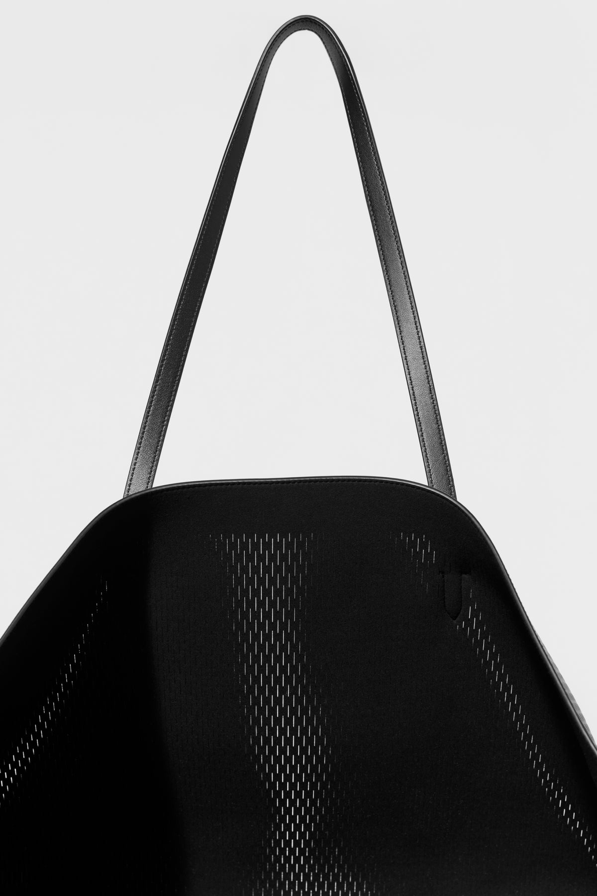 ALO Leather Mesh Tranquility Tote - Black Leather Mesh--4