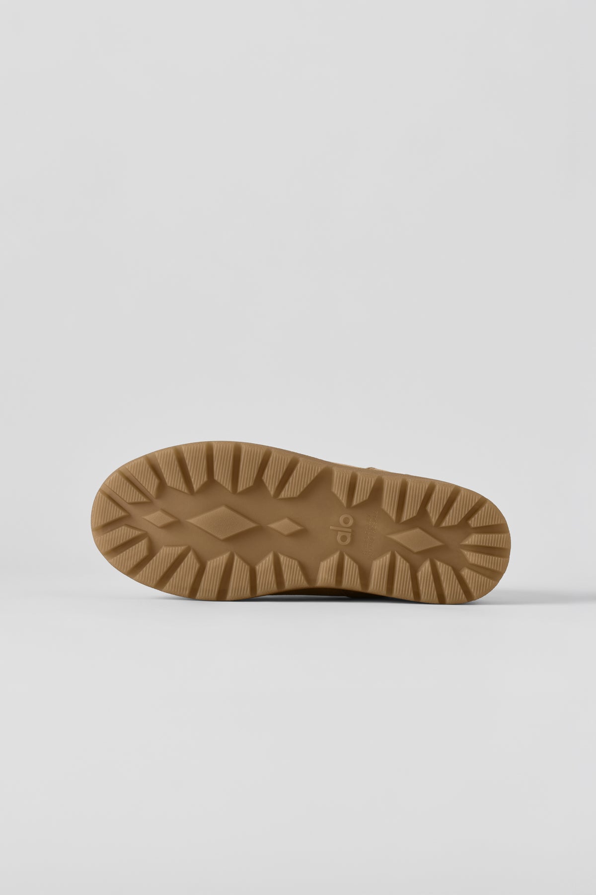 ALO Malibu Low Boot - Rich Chestnut--4