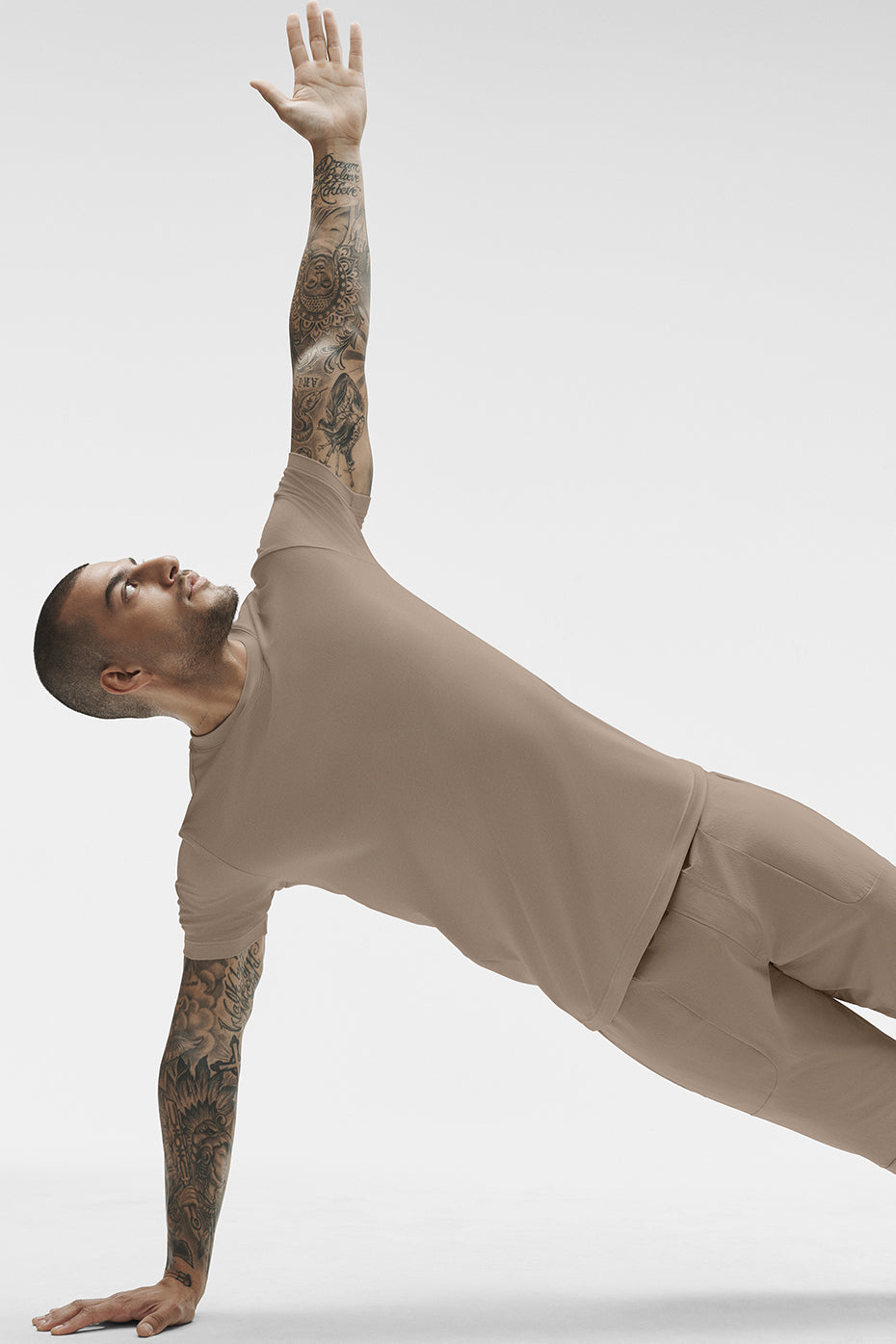Conquer Reform Crewneck Short Sleeve - Gravel--2
