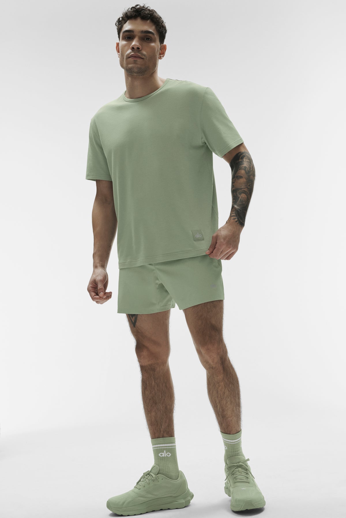 Street Essential Tee - Dune Grass--4