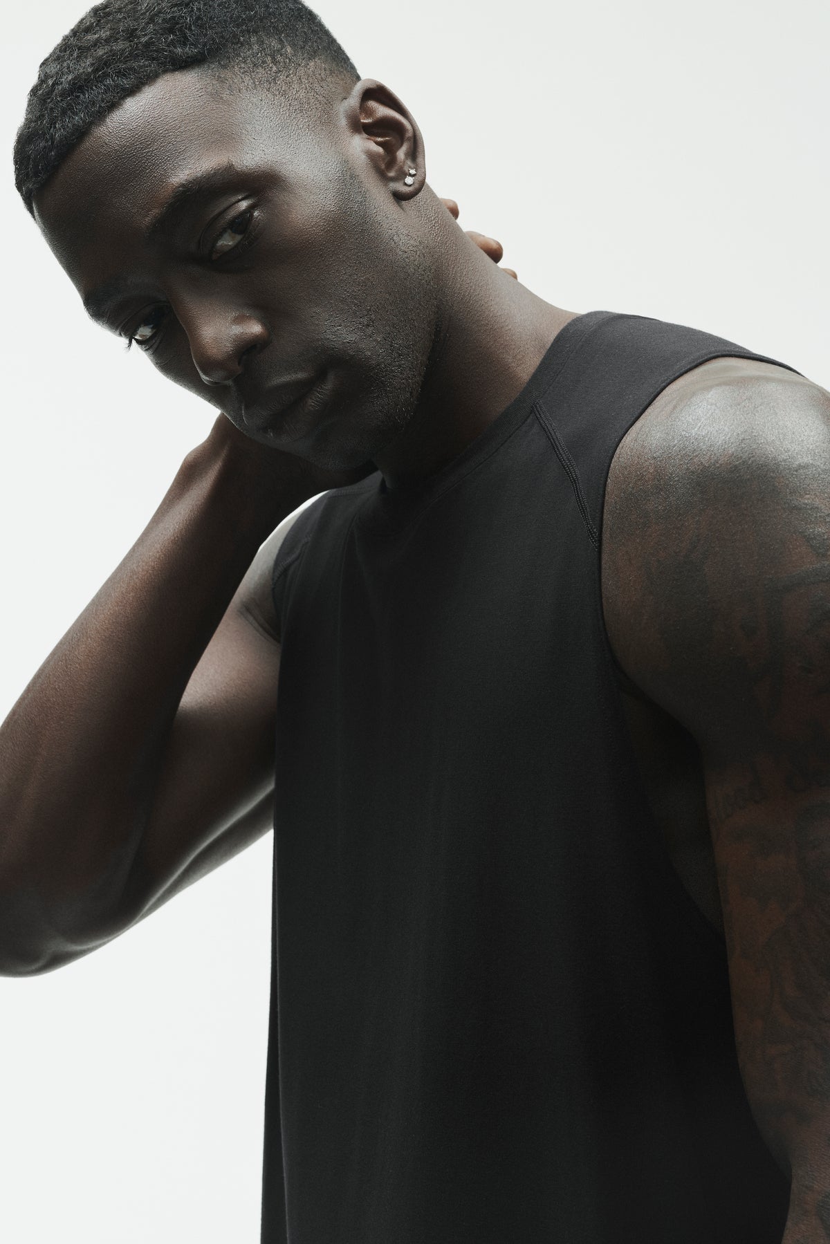 ALO Vapor Muscle Tank - Black--1