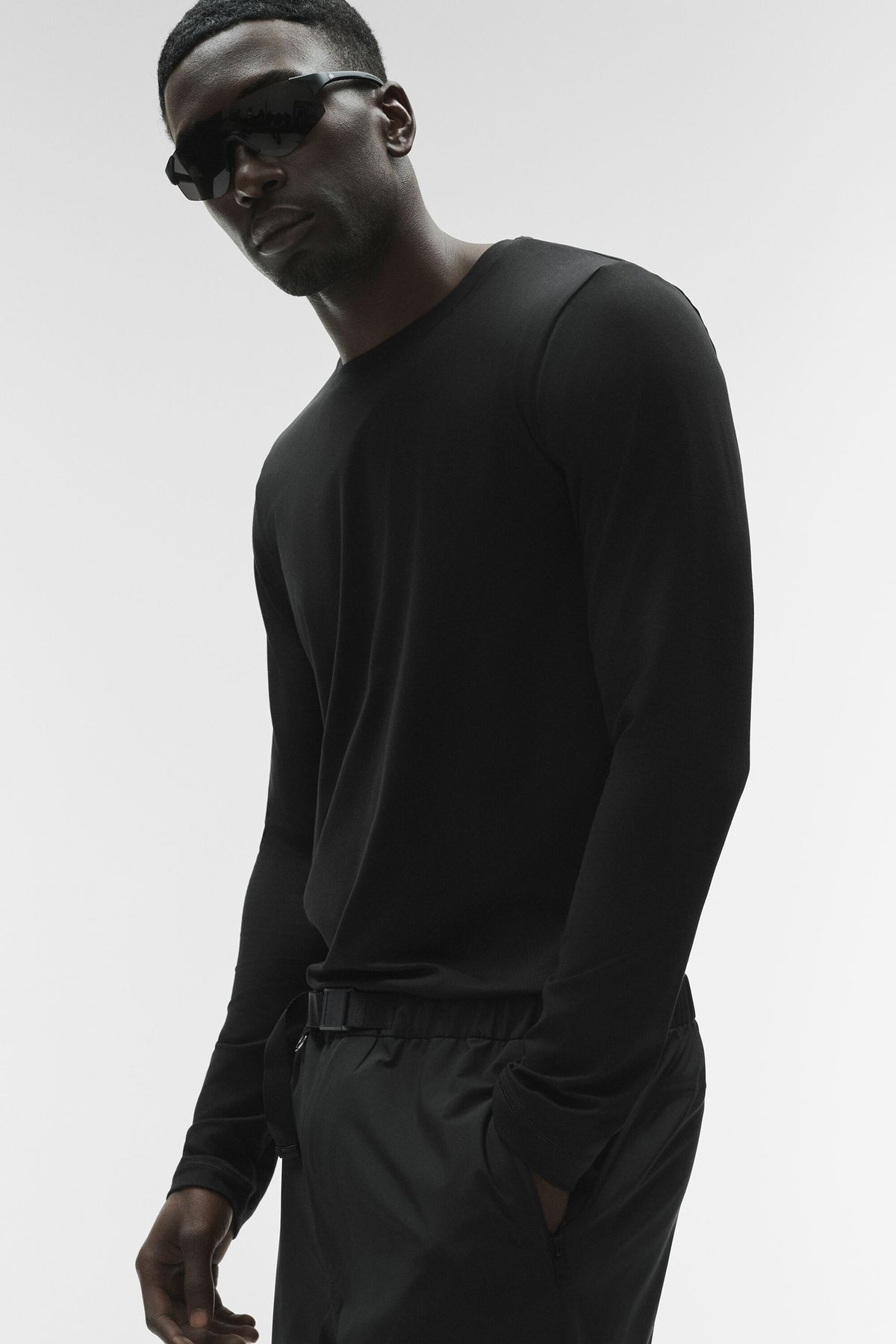 Conquer Reform Crewneck Long Sleeve - Black--0