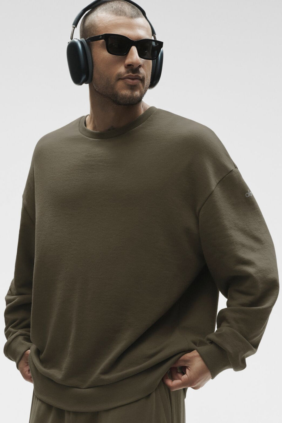 Chill Crew Neck Pullover - Olive Tree--2