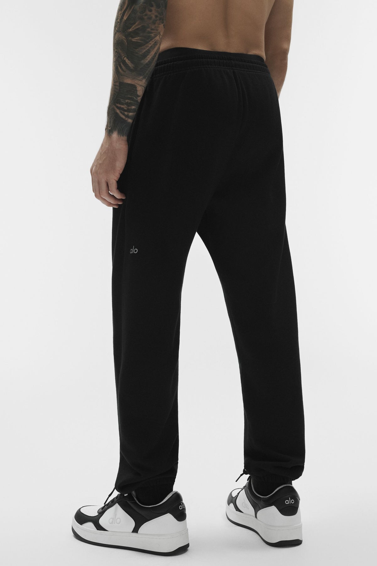 Chill Sweatpant - Black--2