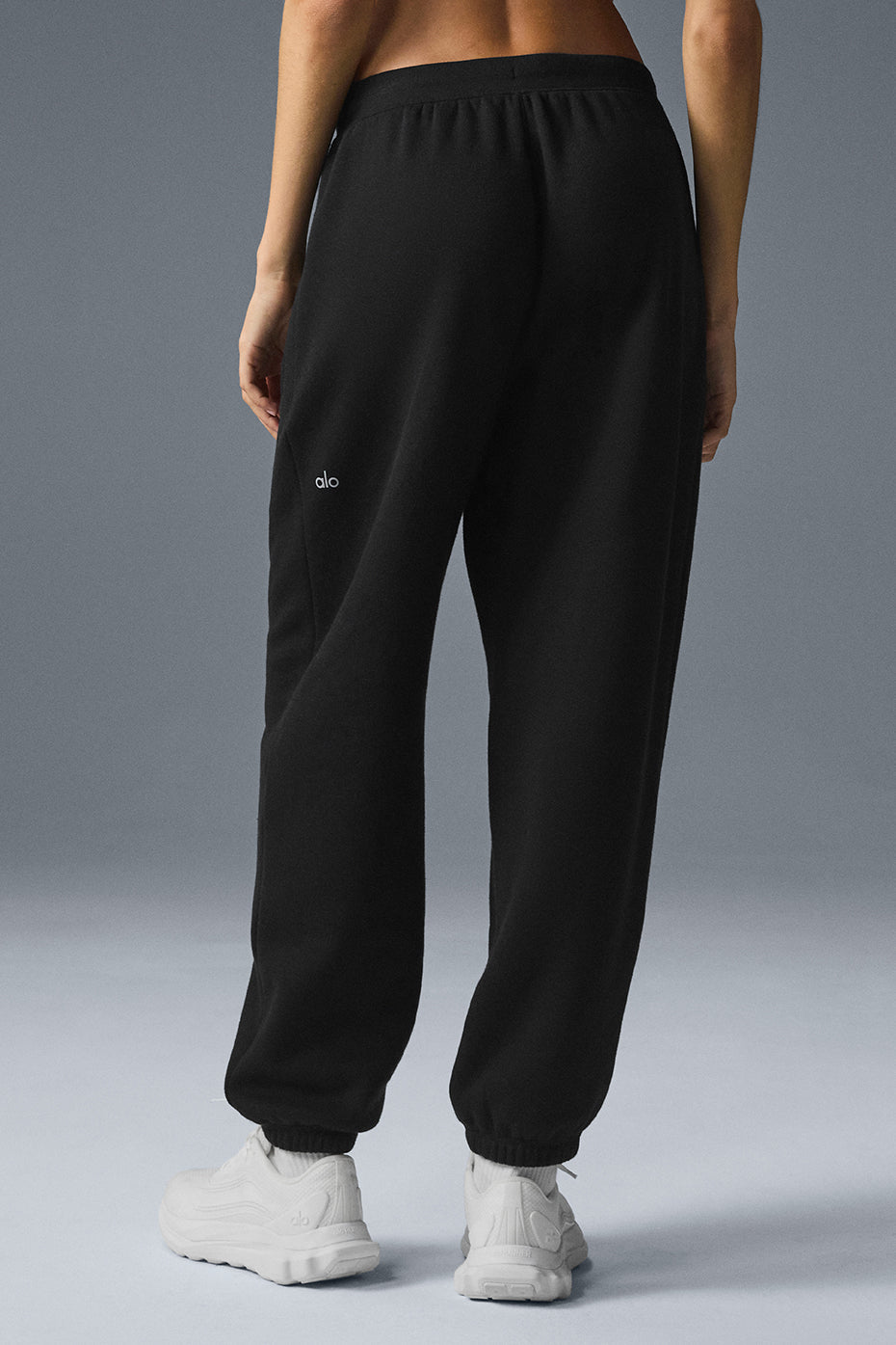 Triumph Restore Sweatpant - Black--1