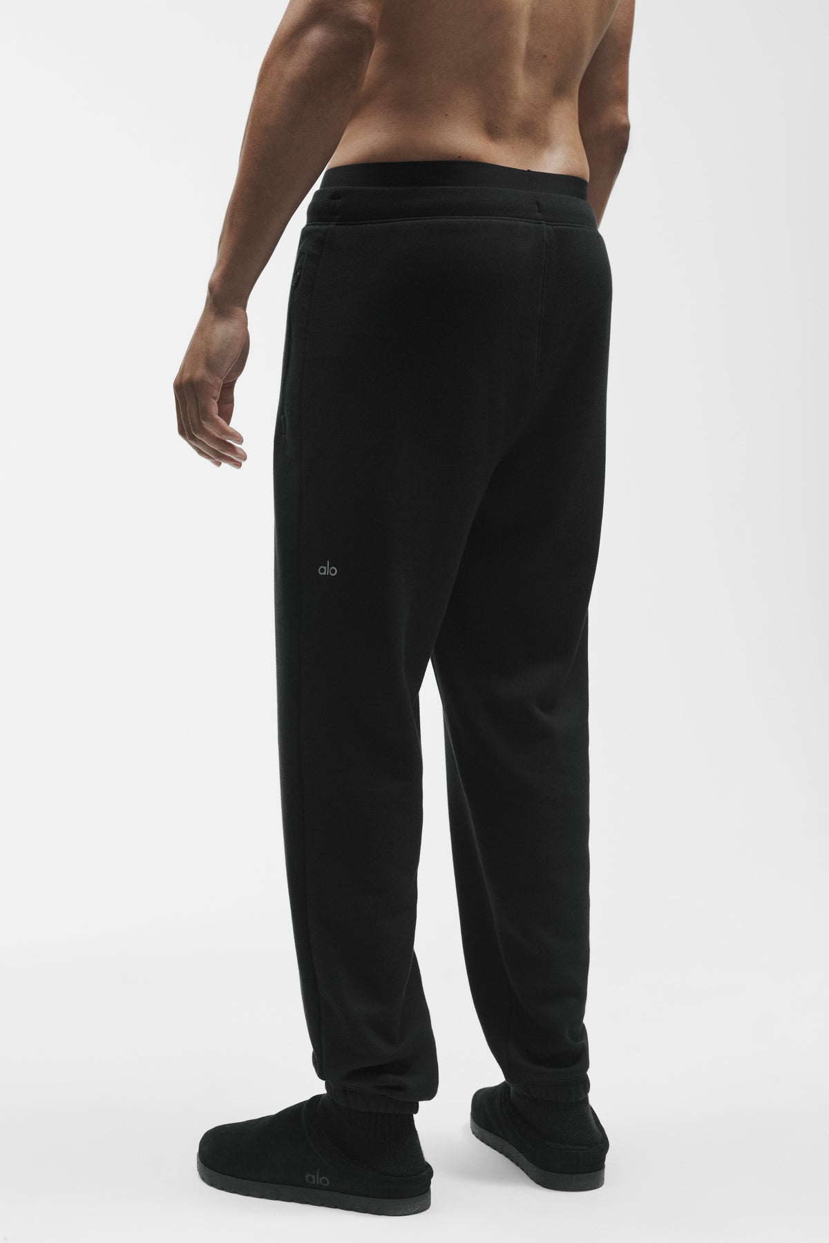 Triumph Restore Sweatpant - Black--3