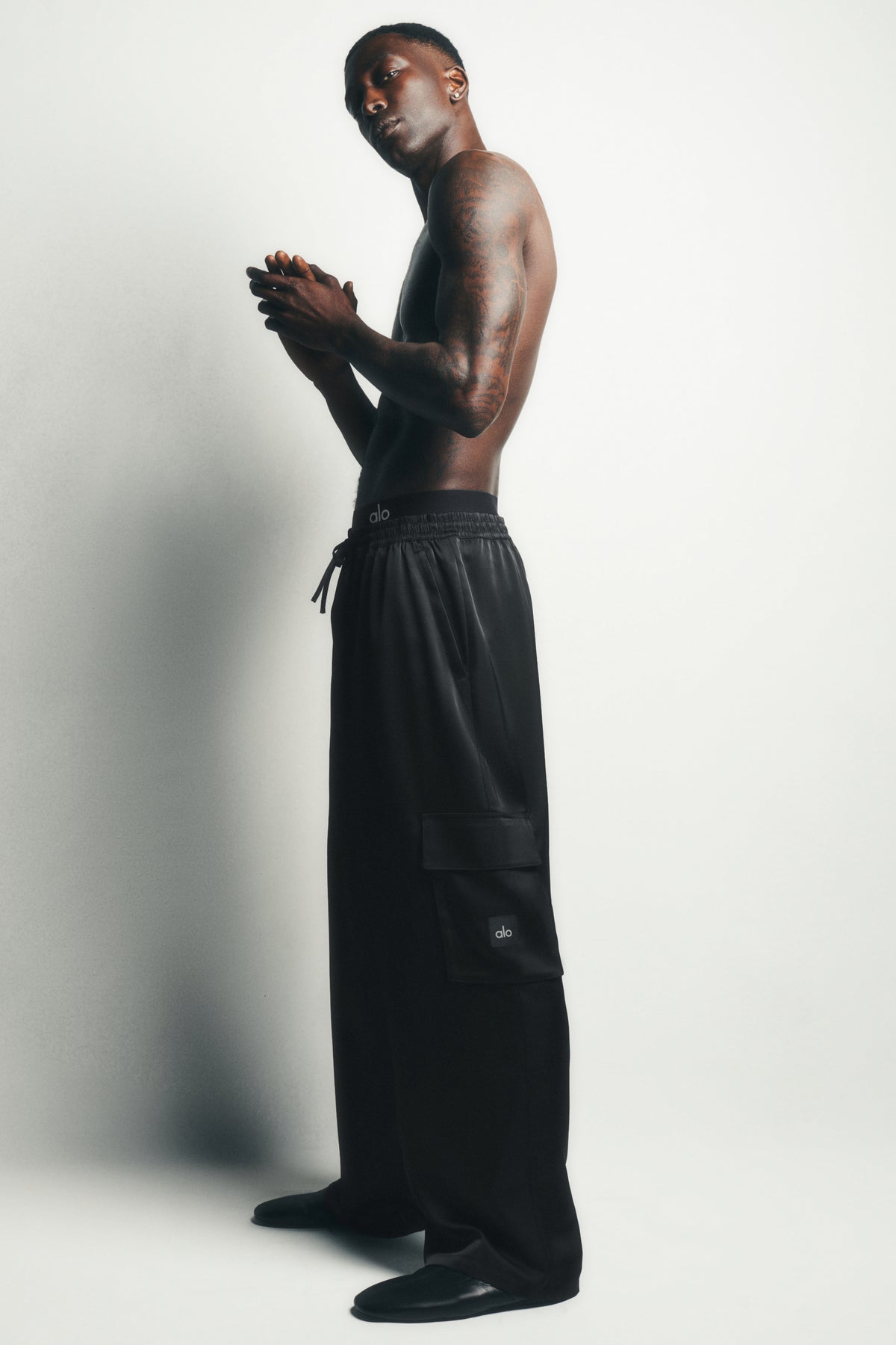 Satin Horizon Straight Leg Cargo Pant - Black--0