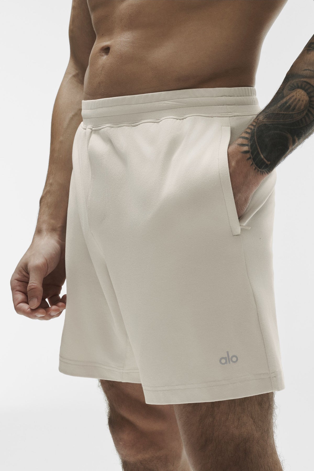 7" Conquer React Performance Short - Bone--2