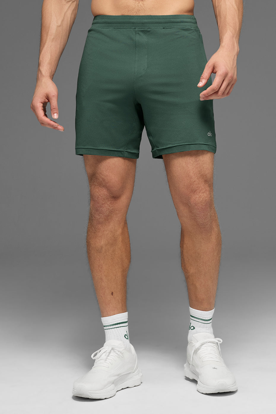 7" Conquer React Performance Short - Clover Green--2