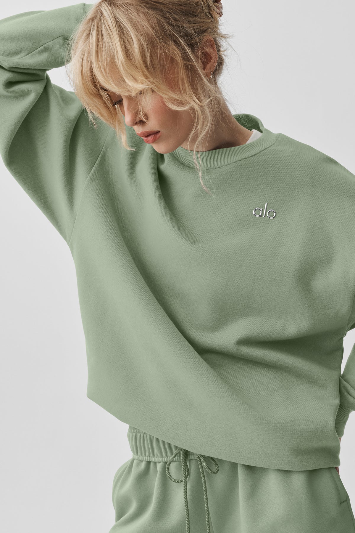Accolade Crew Neck Pullover - Dune Grass--1