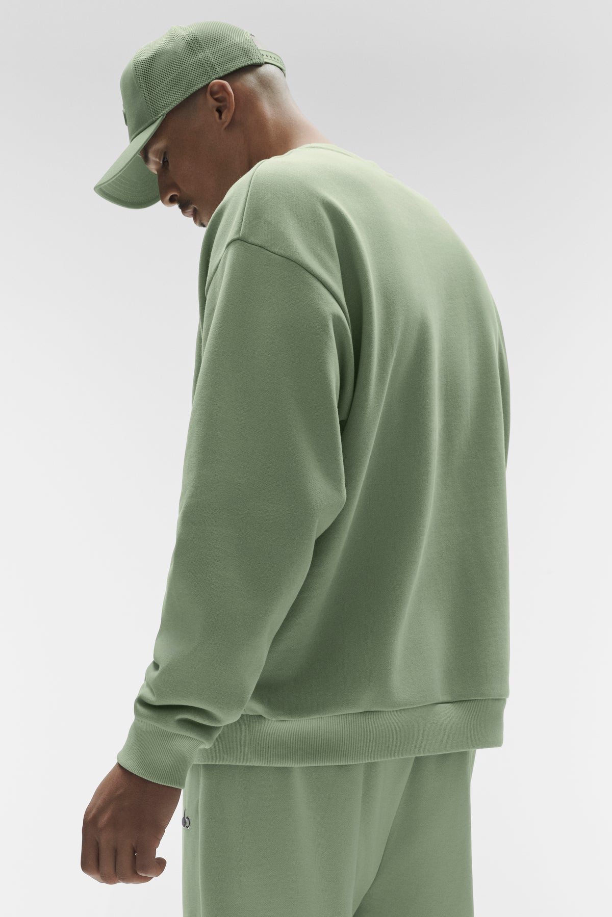 Accolade Crew Neck Pullover - Dune Grass--2