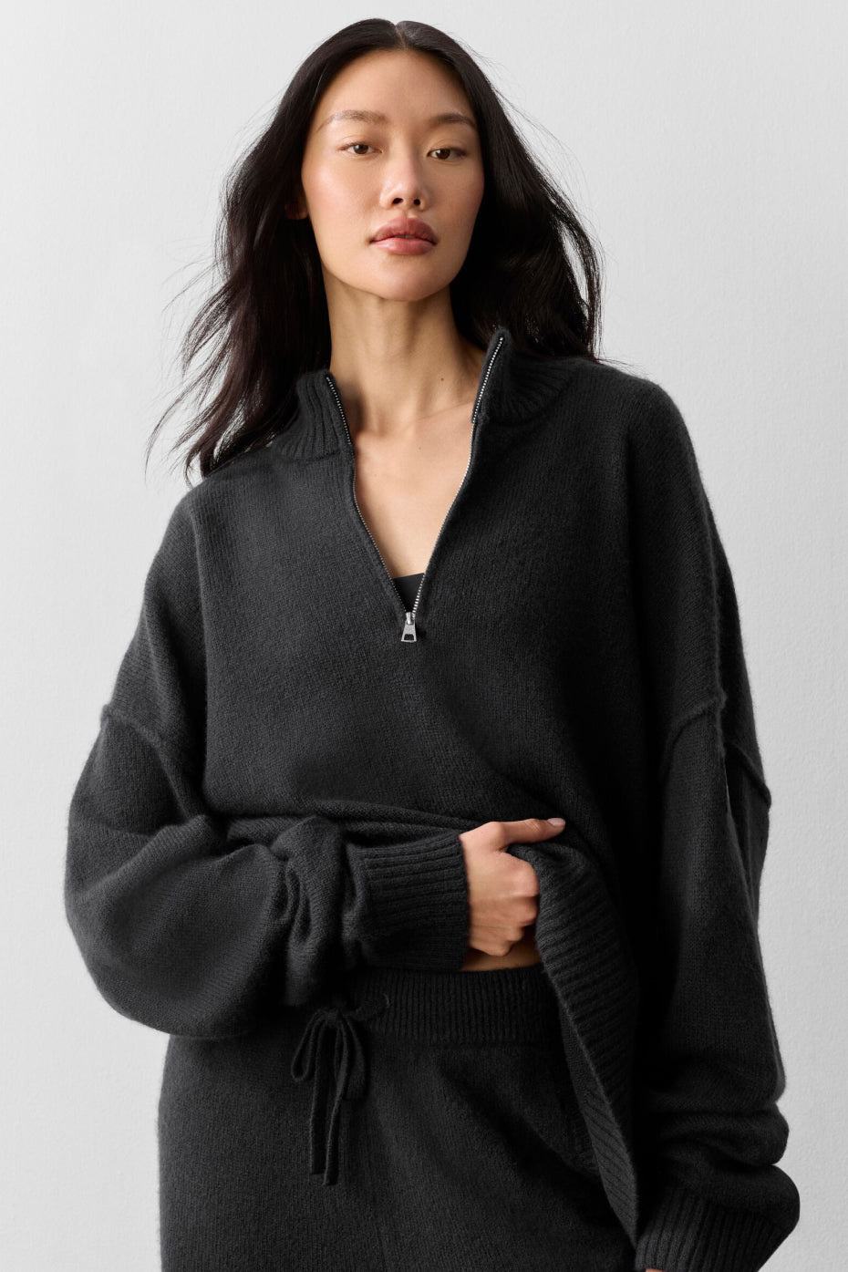 Wool Cashmere New Class 1/4 Zip Pullover - Black--0