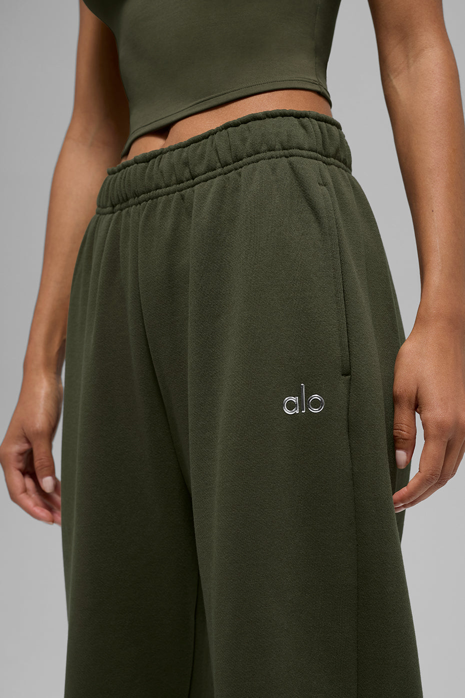 Accolade Straight Leg Sweatpant - Green Olive--1