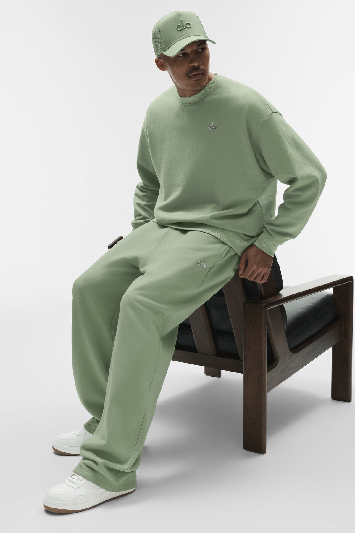 Accolade Straight Leg Sweatpant - Dune Grass--1