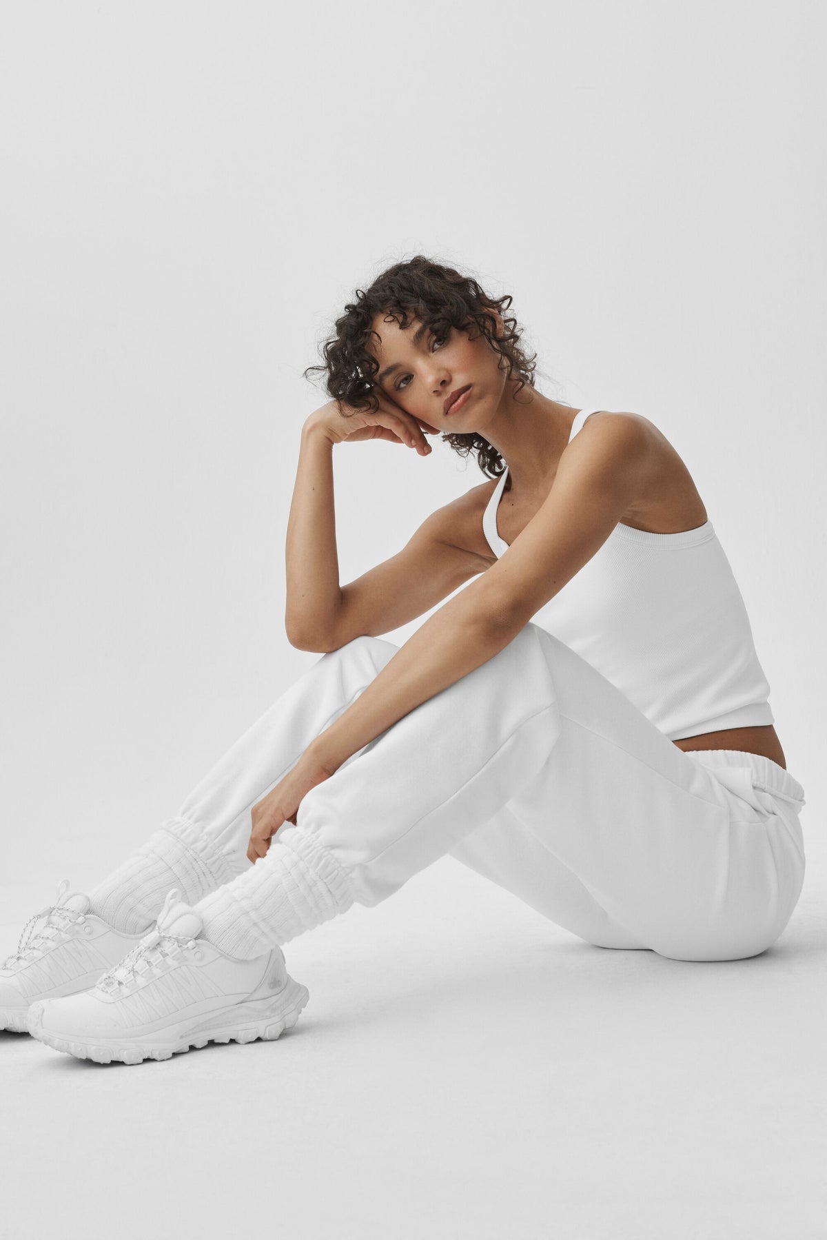 Accolade Sweatpant - White--4