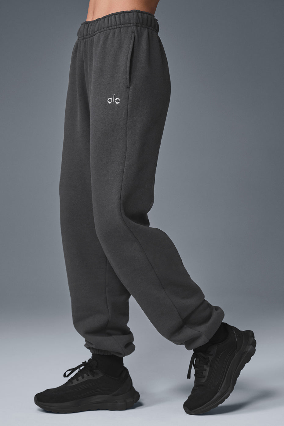 Accolade Sweatpant - Anthracite--2