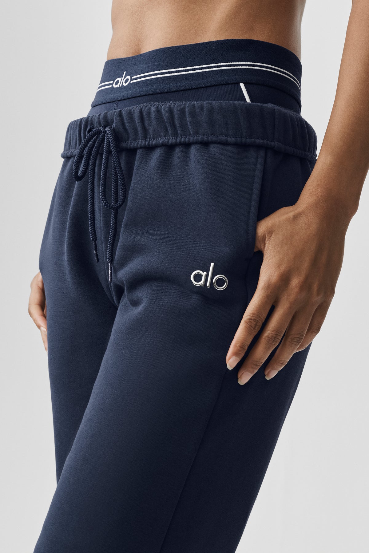 Accolade Sweatpant - Navy--2
