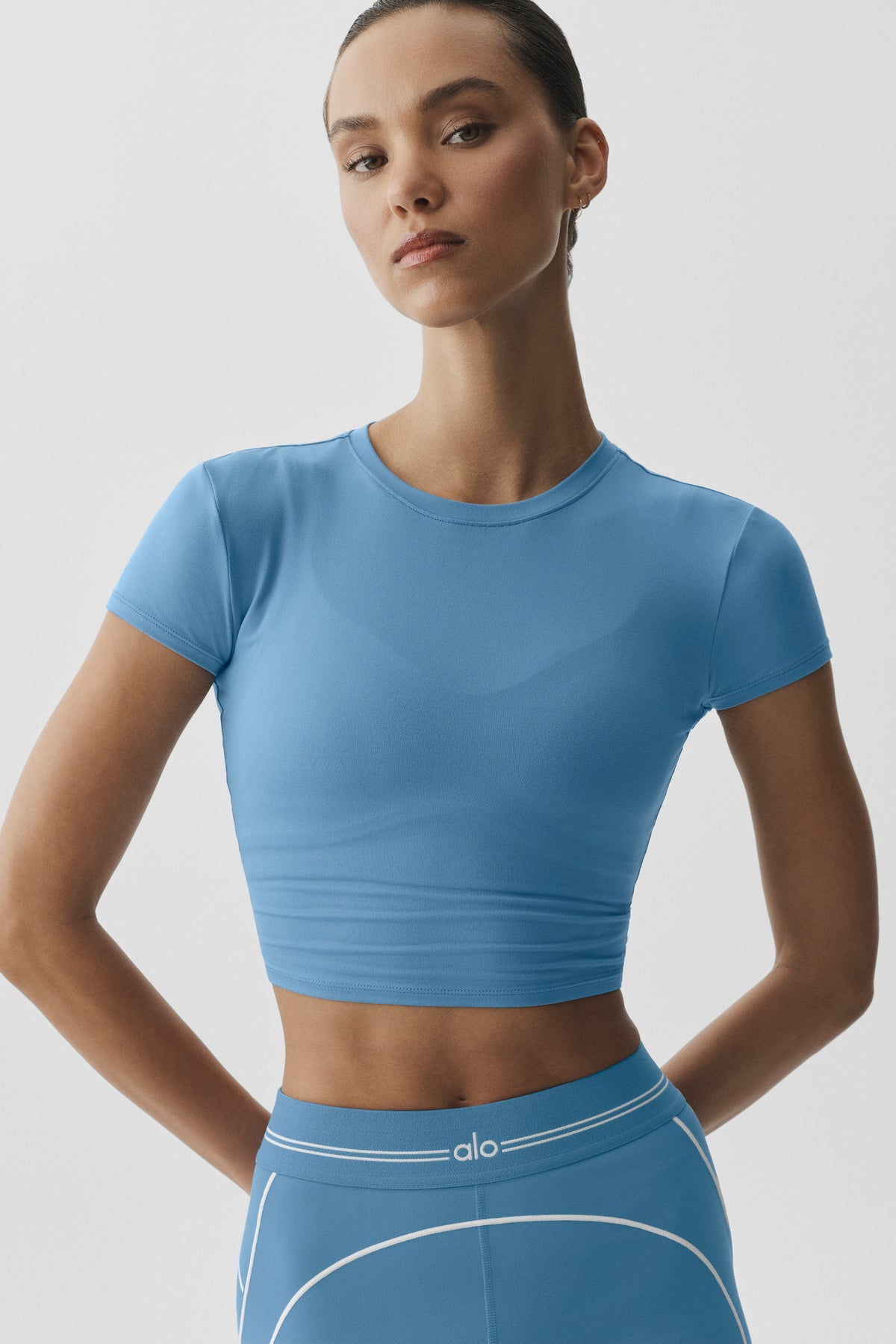 Alosoft Crop Finesse Short Sleeve - California Blue--0