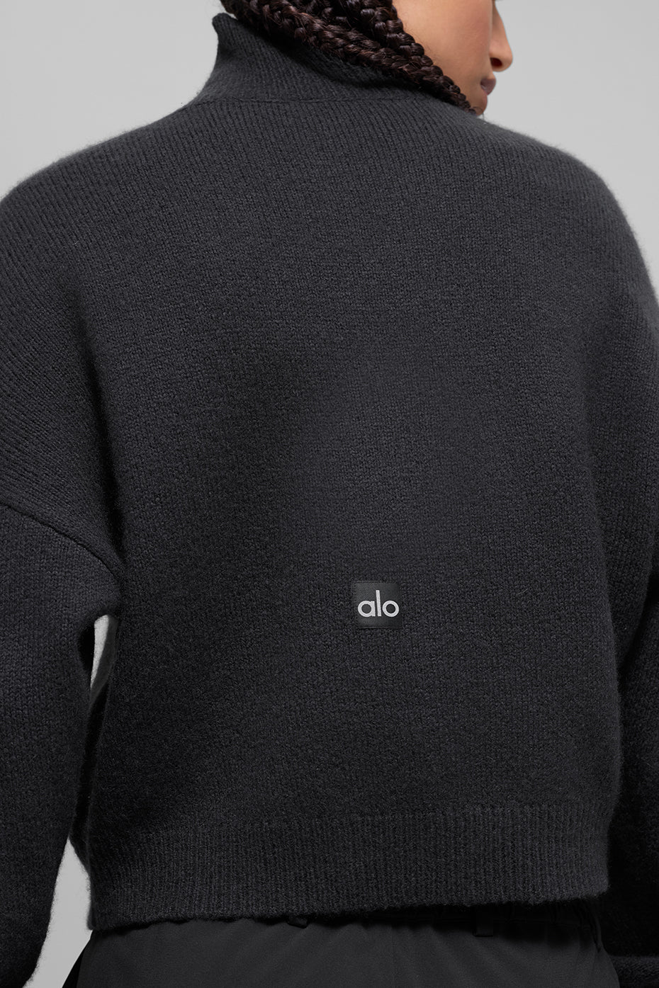 Wool Cashmere Cropped New Class Turtleneck Sweater - Black--2