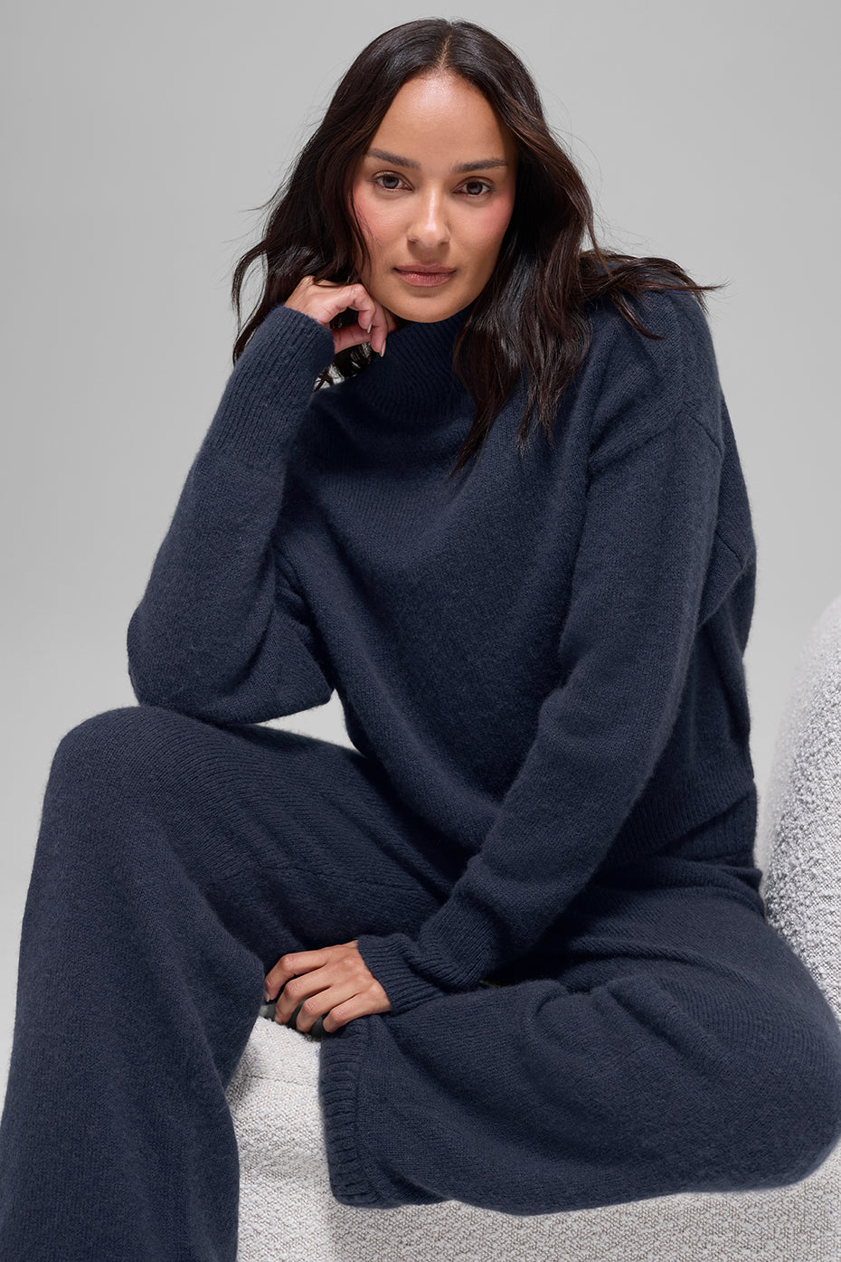Wool Cashmere Cropped New Class Turtleneck Sweater - Navy--3