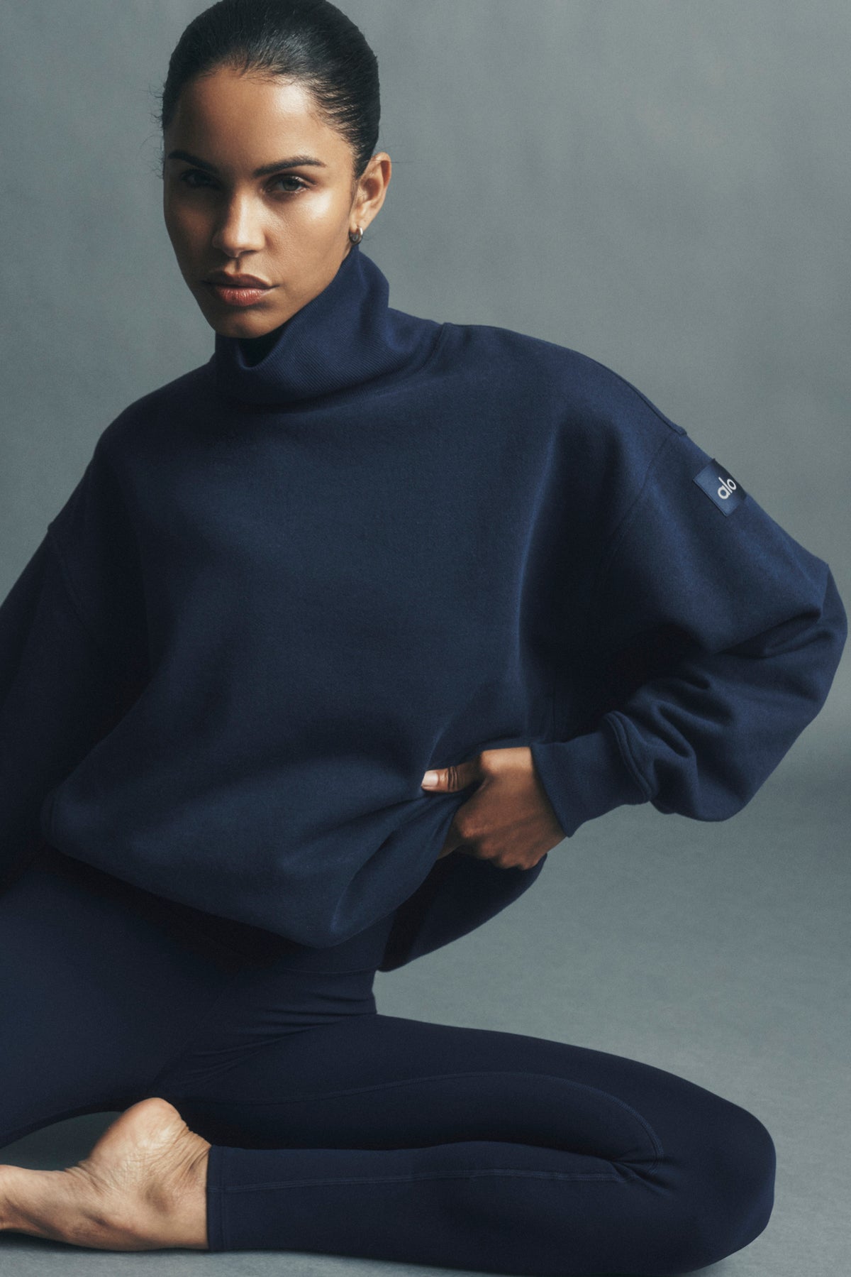 Hazy Mock Neck Pullover - Navy--0