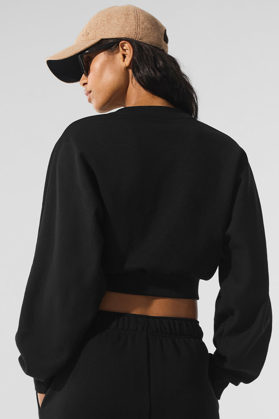 Cropped Accolade Crewneck - Black--2