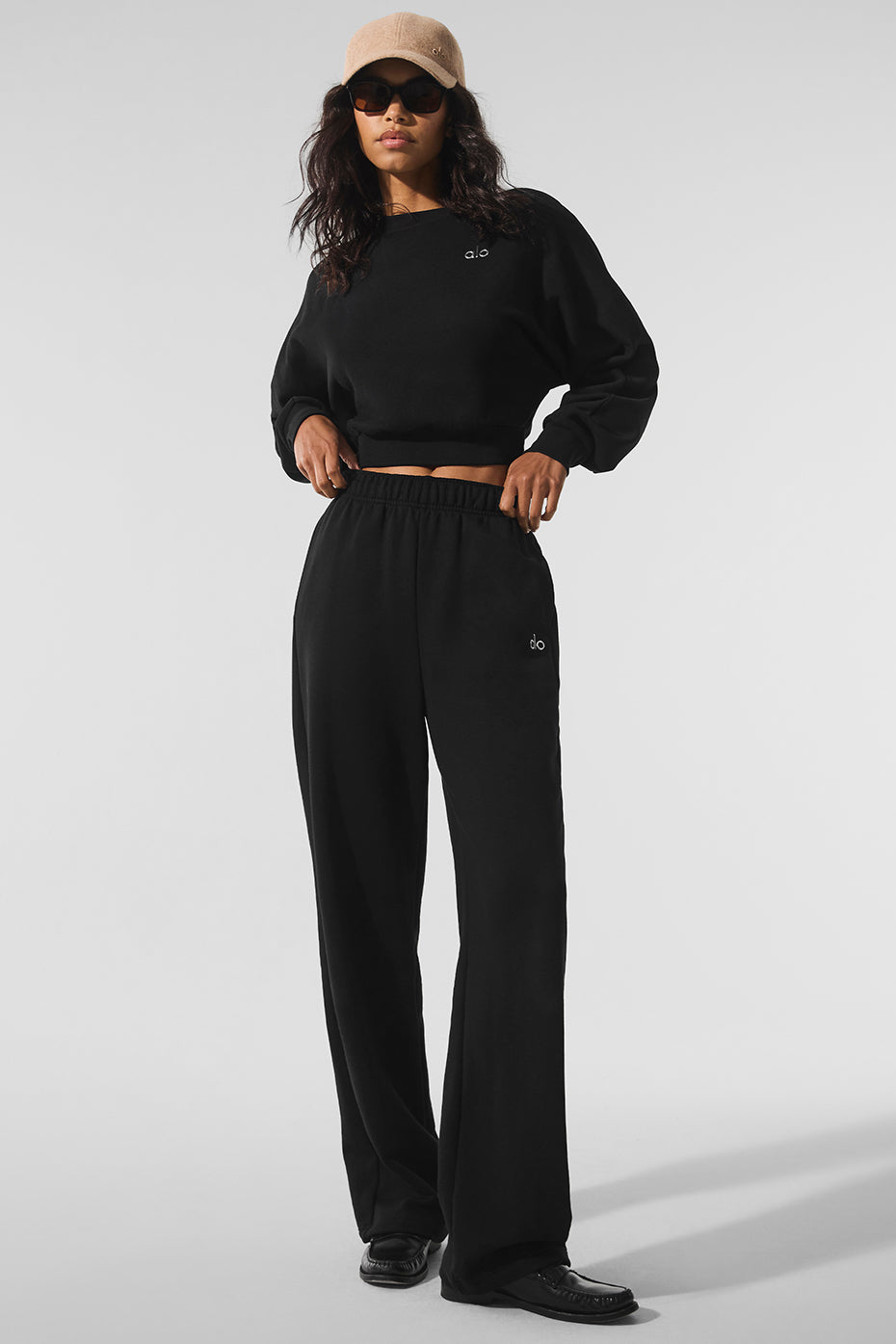Cropped Accolade Crewneck - Black--4