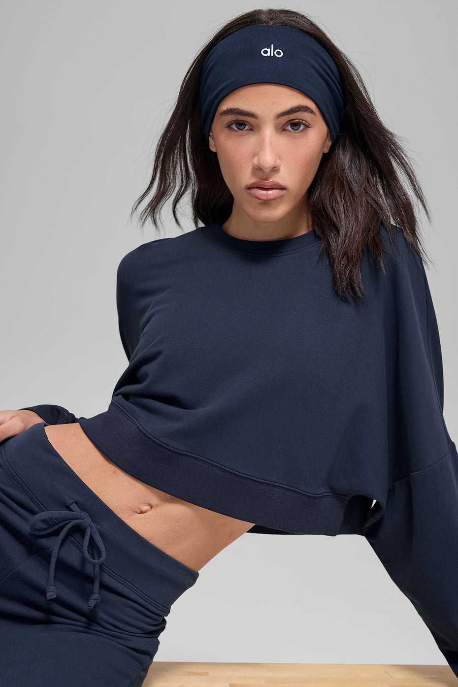 Cropped Sway Crew Neck Pullover - Navy--4