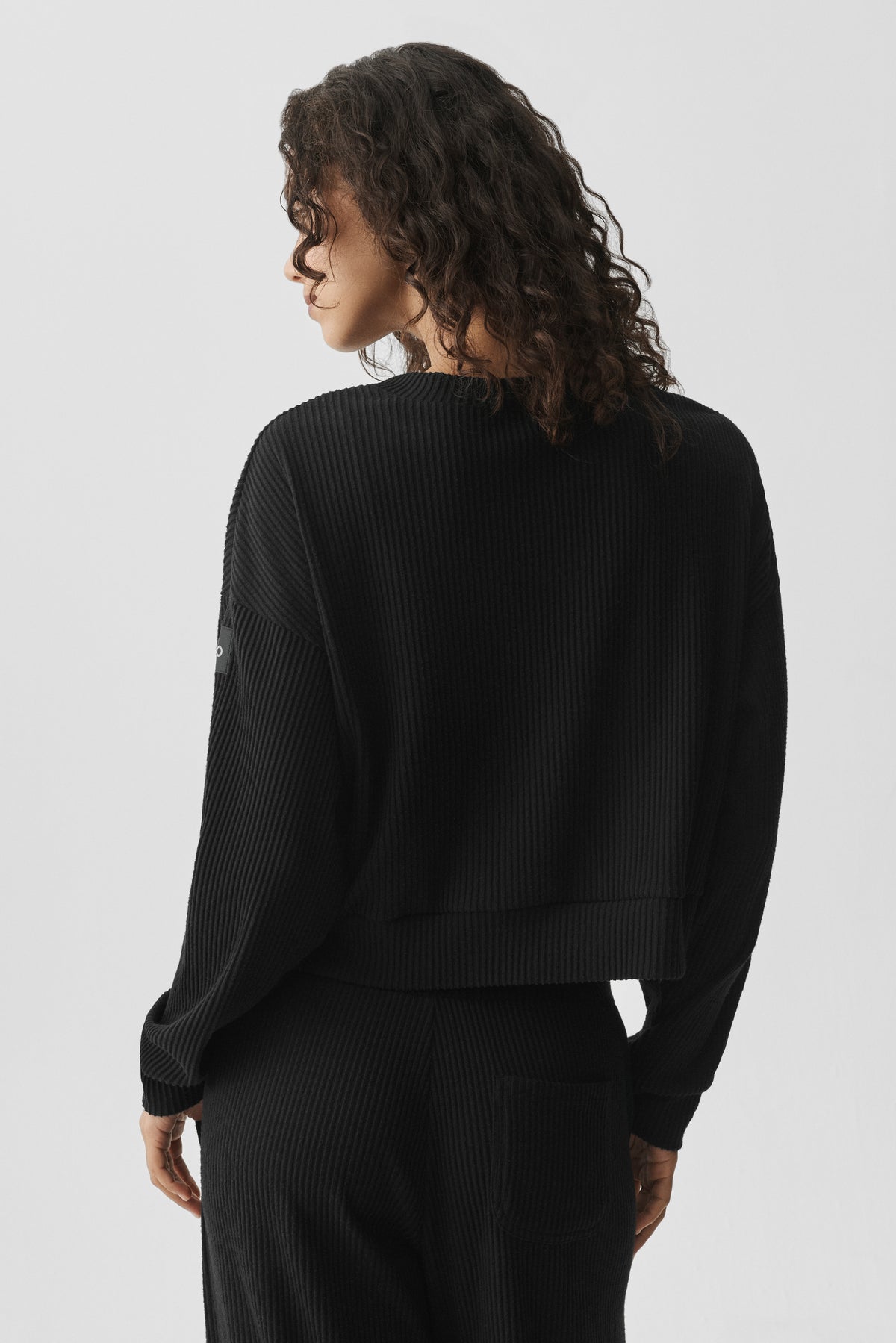 Muse Crew Neck Pullover - Black--1