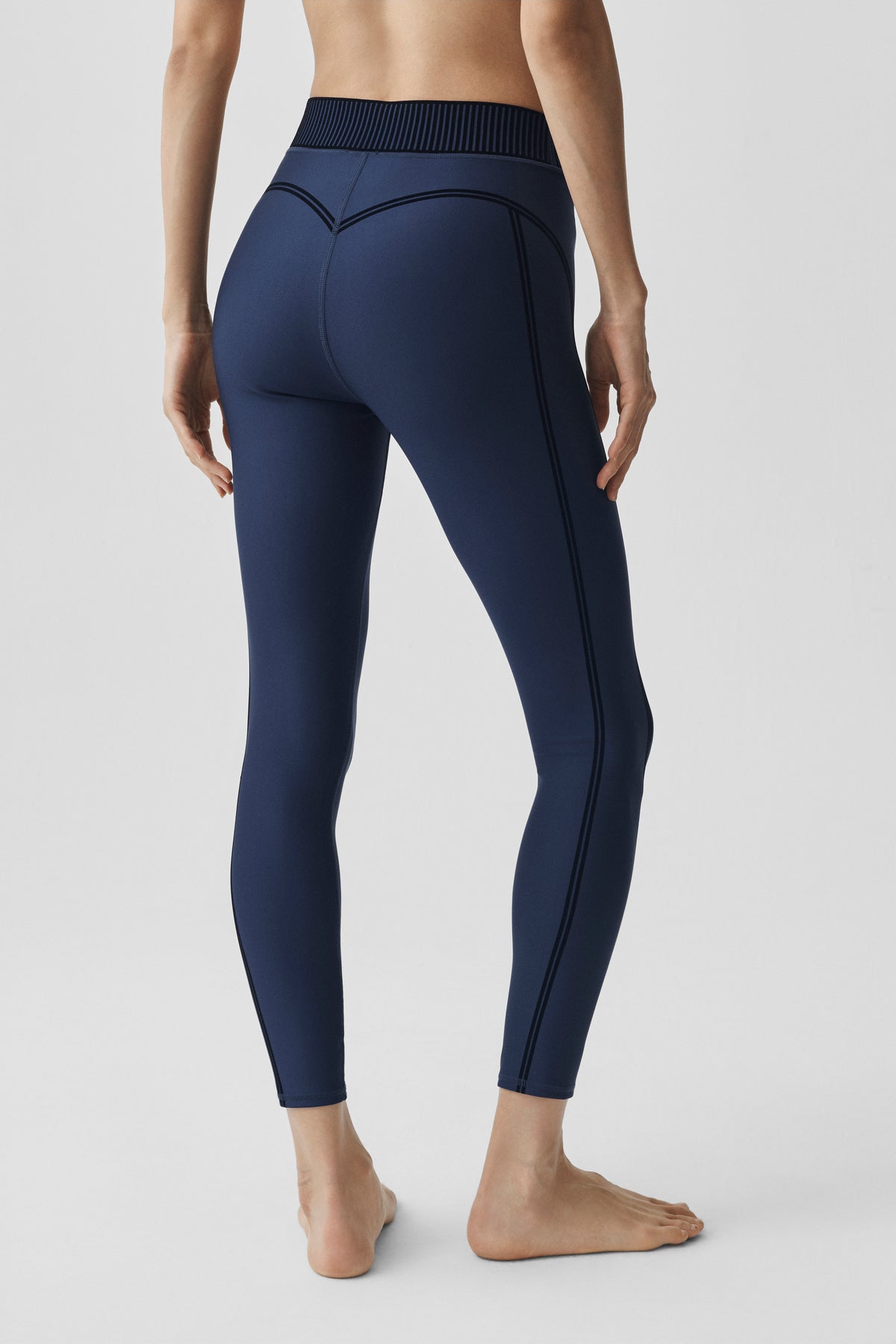 Airlift High-Waist 7/8 Line Up Legging - Navy--1