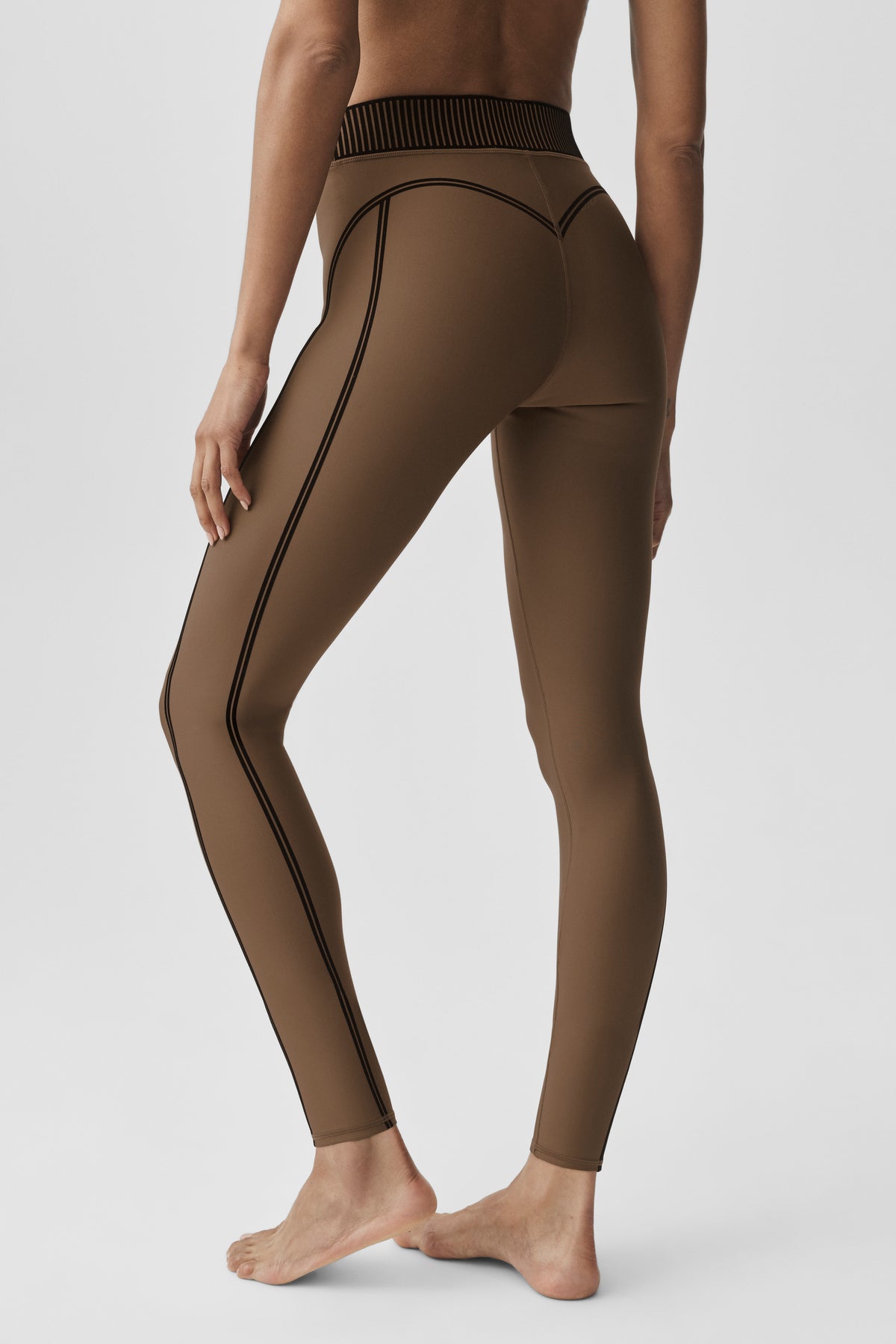 Airlift High-Waist 7/8 Line Up Legging - Java Brown--1