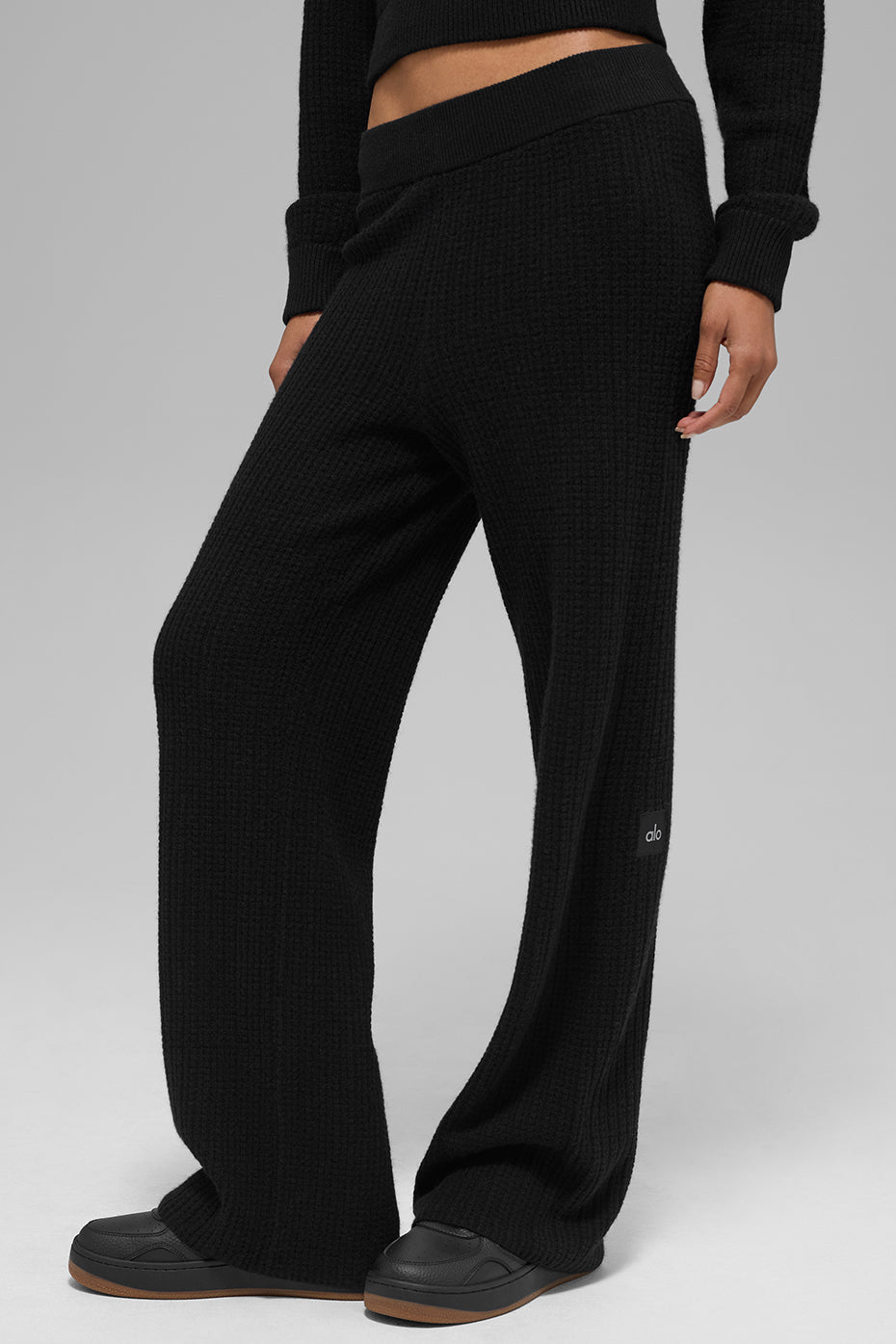 Cashmere High-Waist Plush Waffle Pant - Black--0