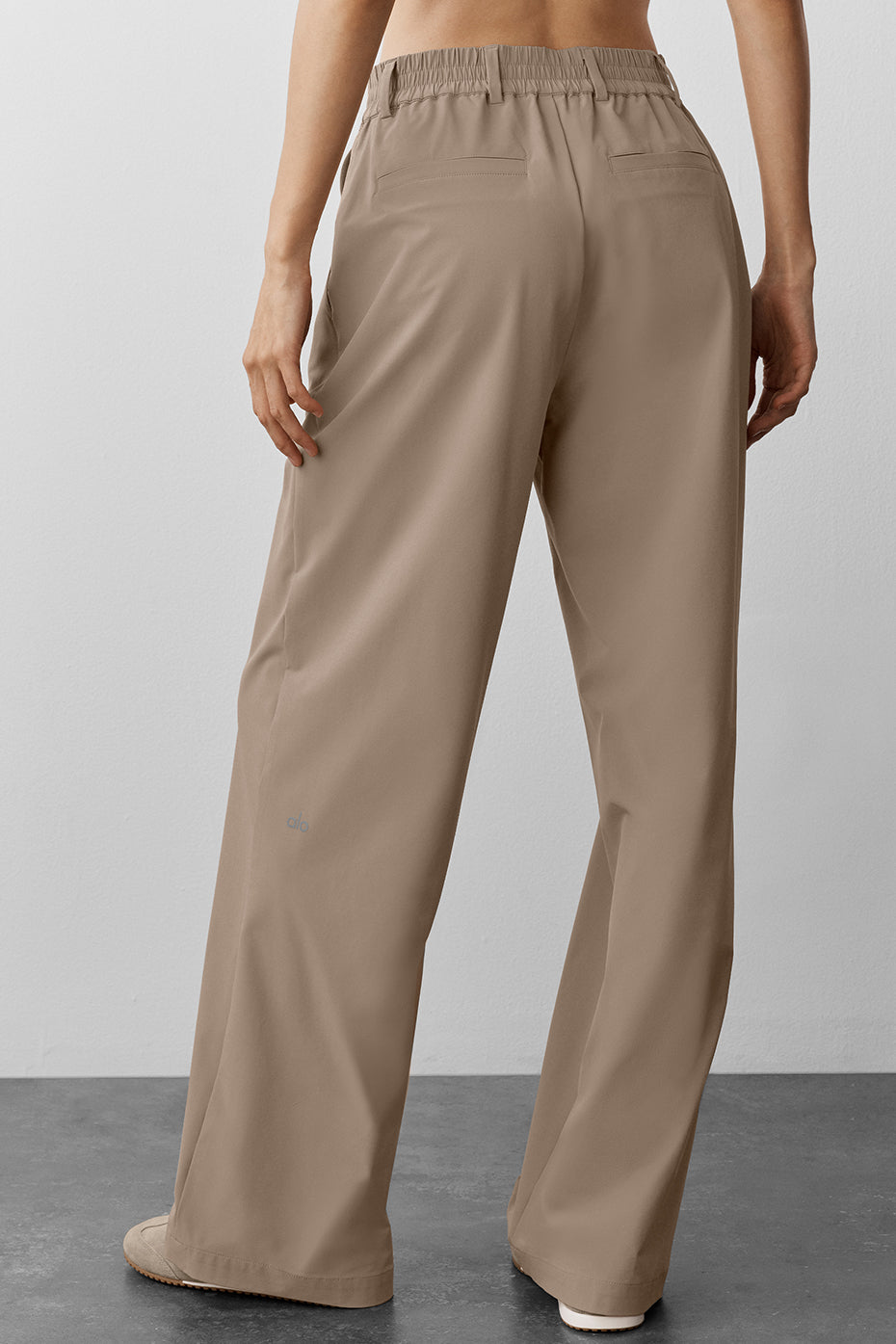 High-Waist Pursuit Trouser (Regular) - Gravel--3