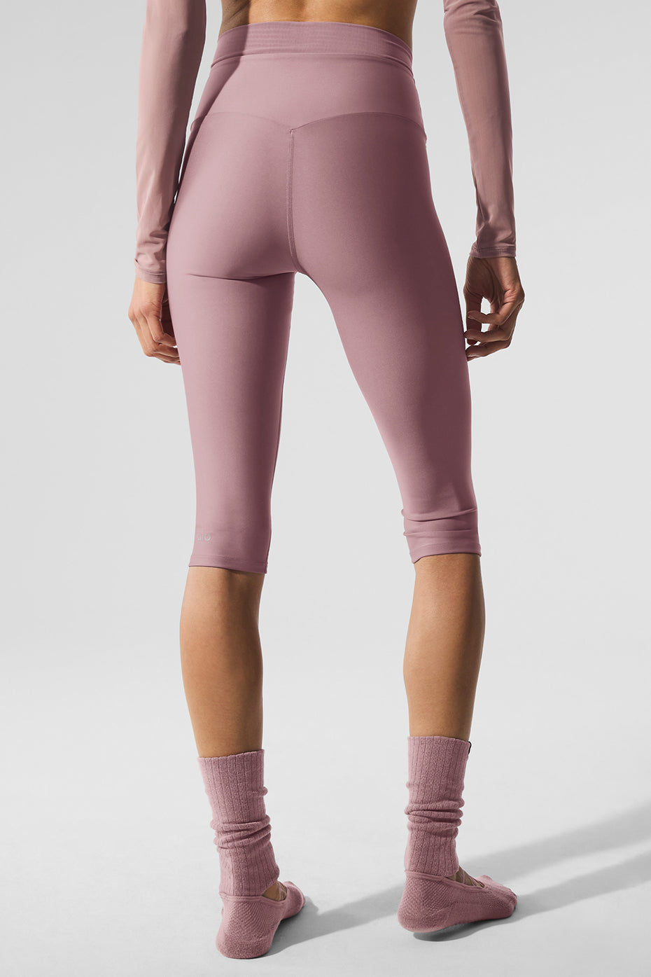 Airlift Mesh High-Waist Divine Capri - Smoky Quartz--3