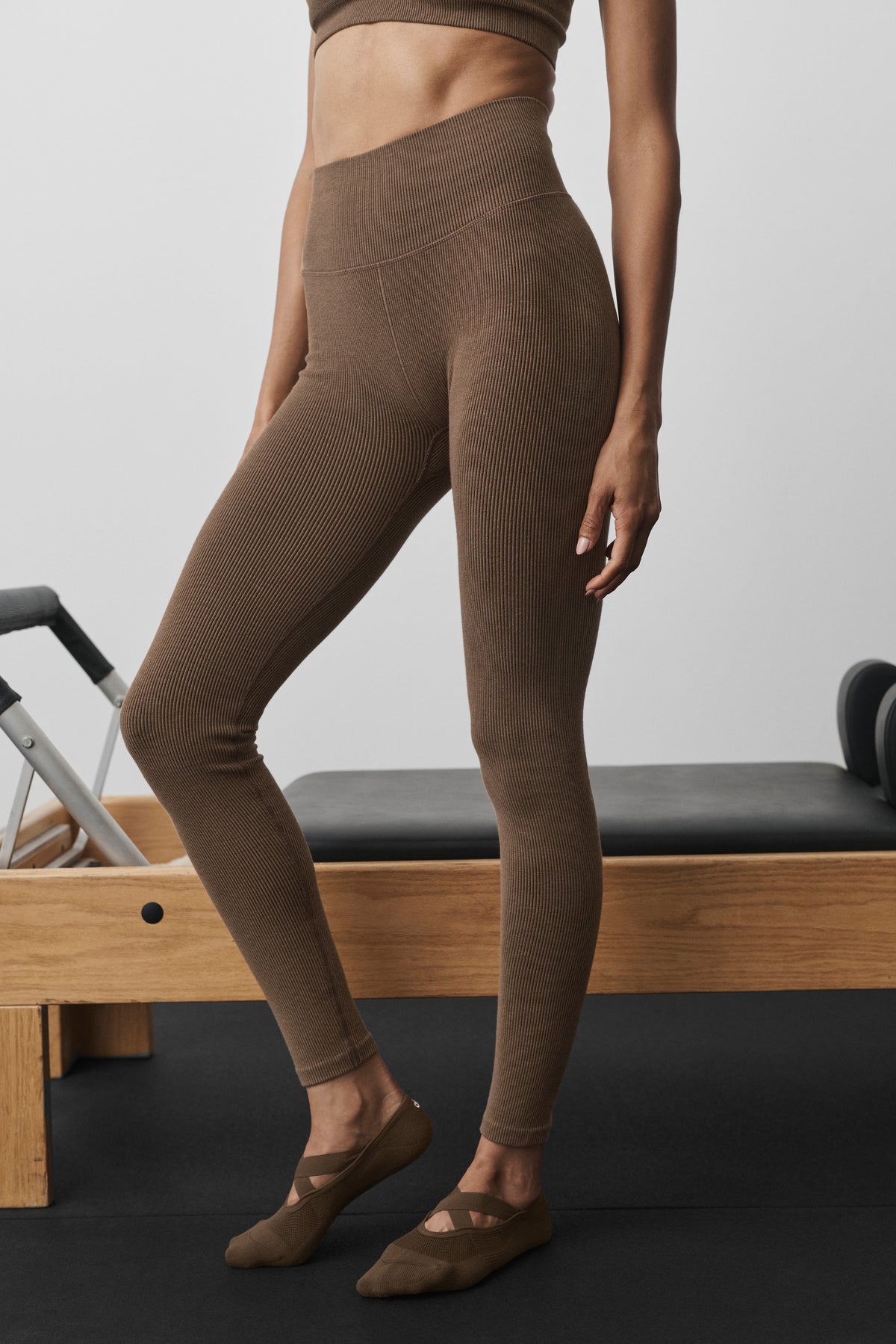 Seamless High-Waist Two Tone Rib Legging - Java Brown--2