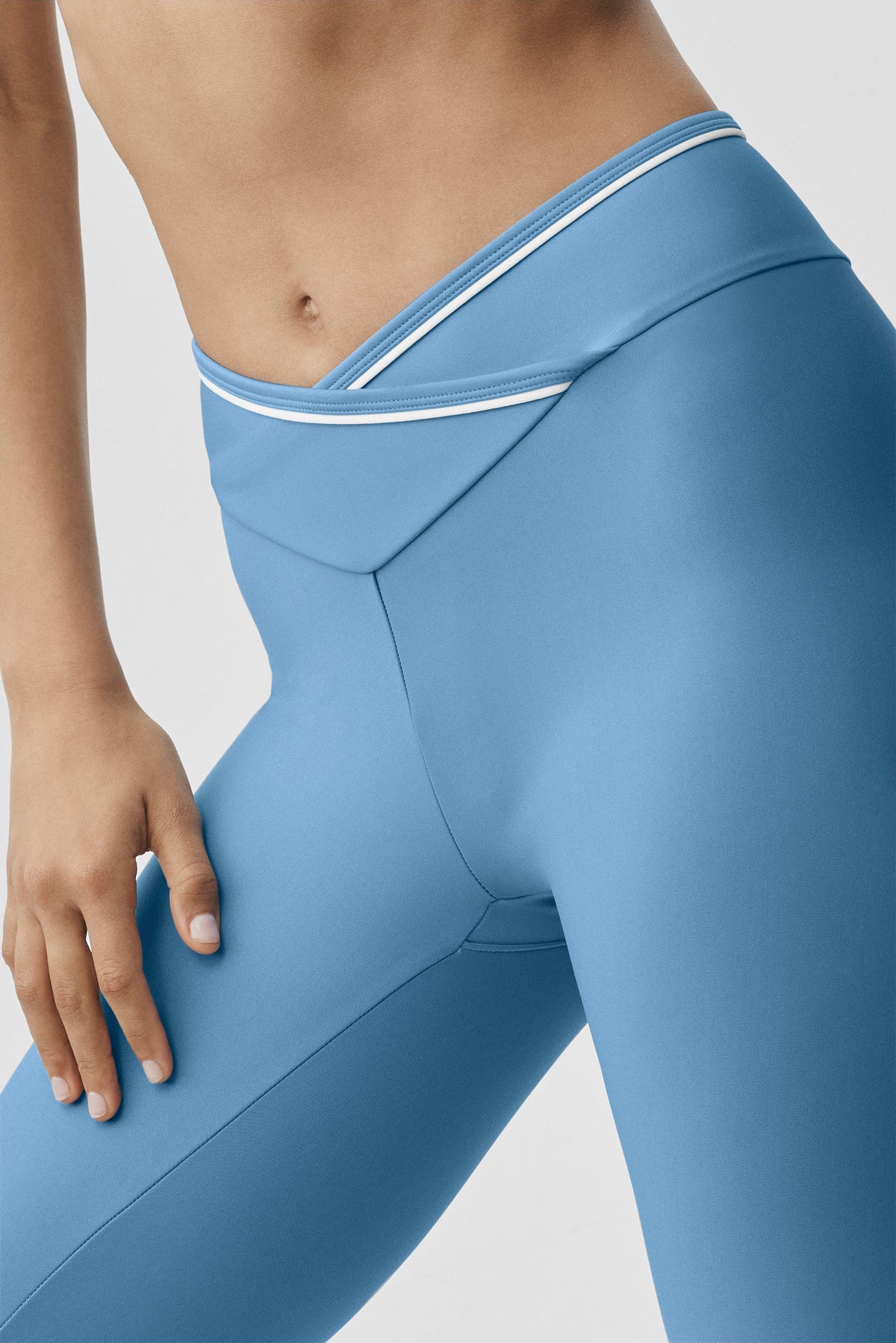Airlift High-Waist Trifecta Legging - California Blue/White--2