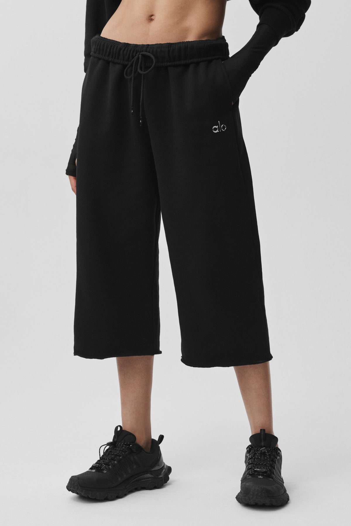 Accolade Cutoff Sweatpant - Black--0