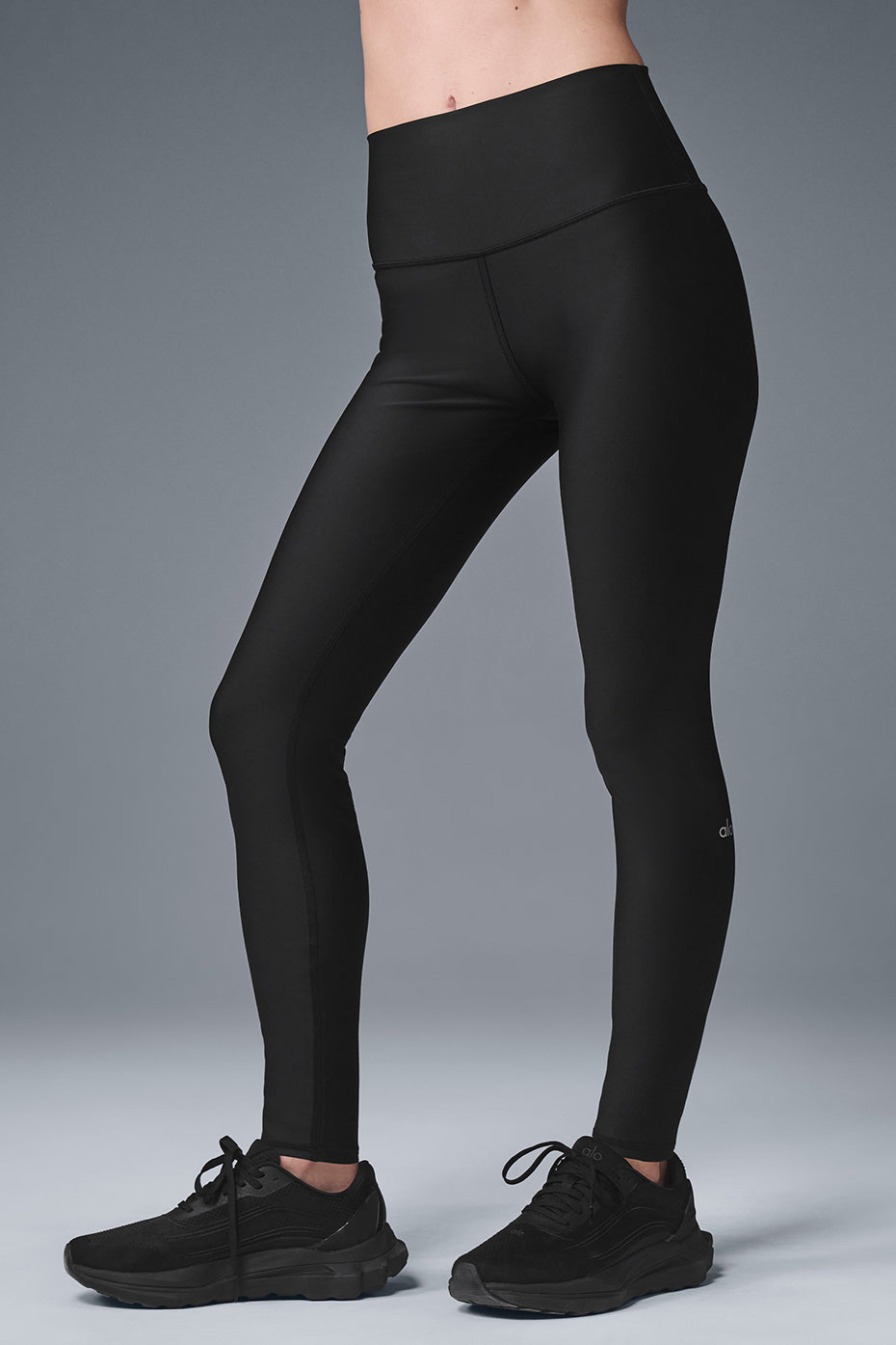 High-Waist Airlift Legging - Black--3