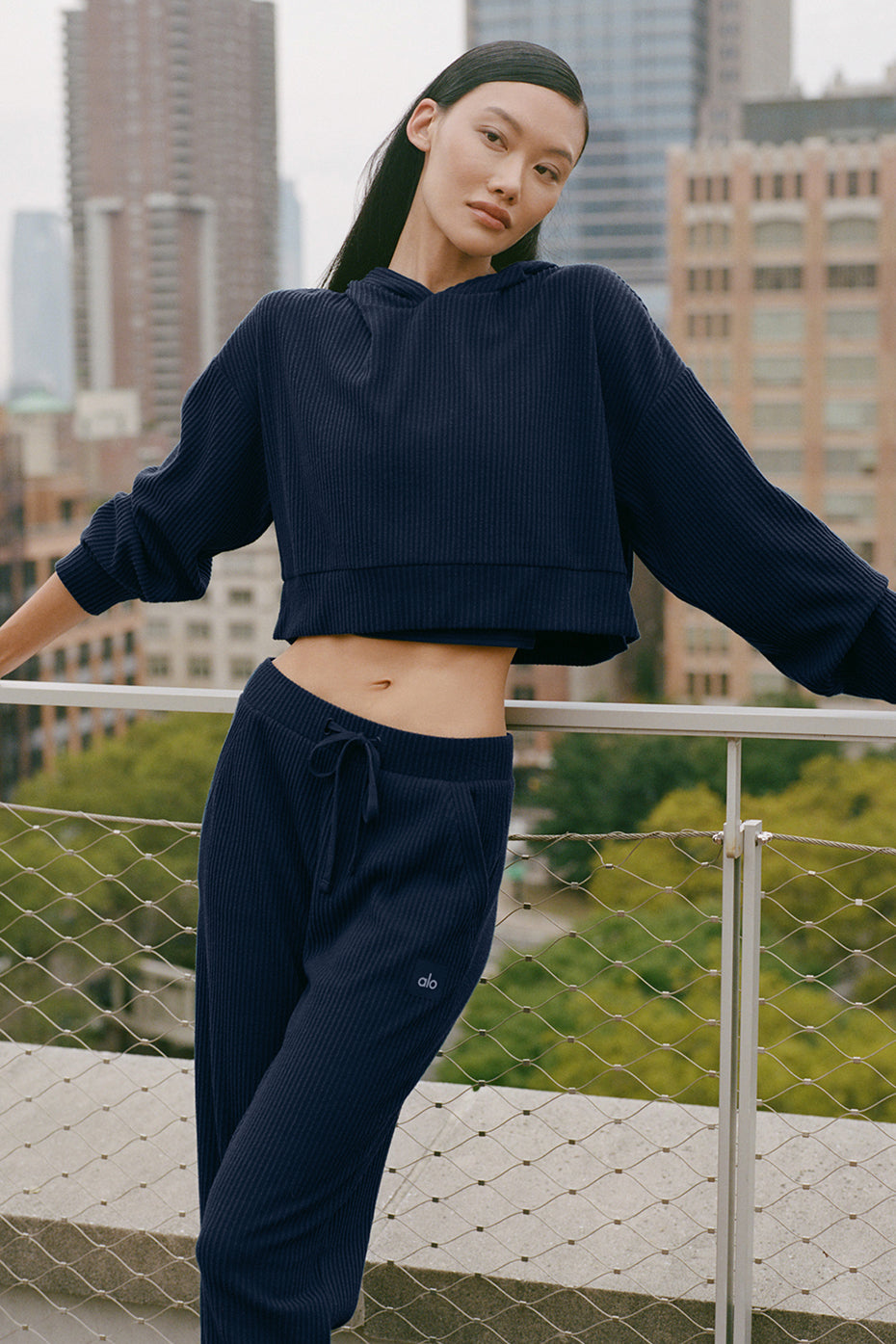 Muse Sweatpant - Navy--0