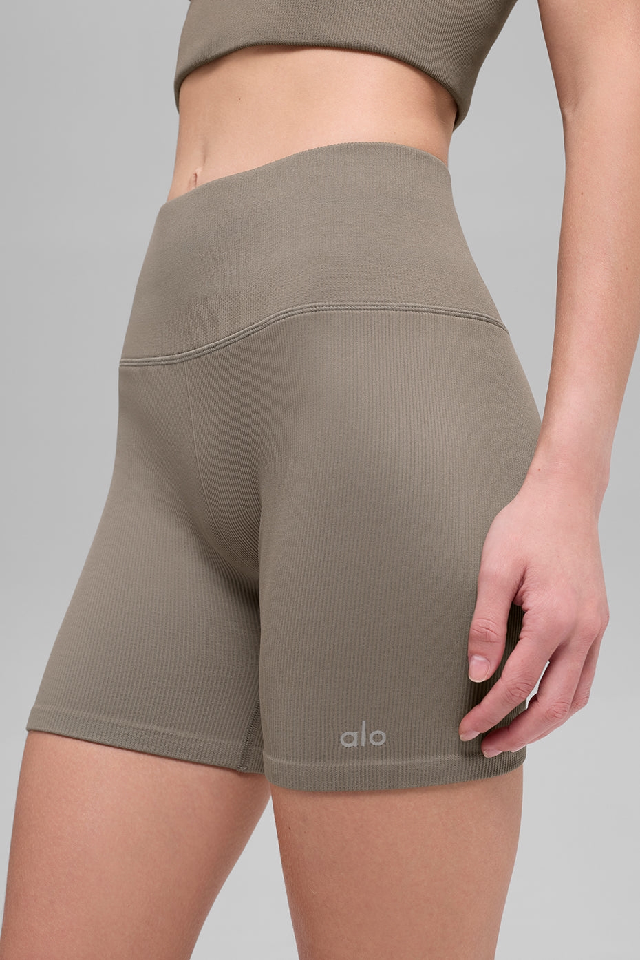 5" Seamless Ribbed Favorite Short - Light Cocoa--3