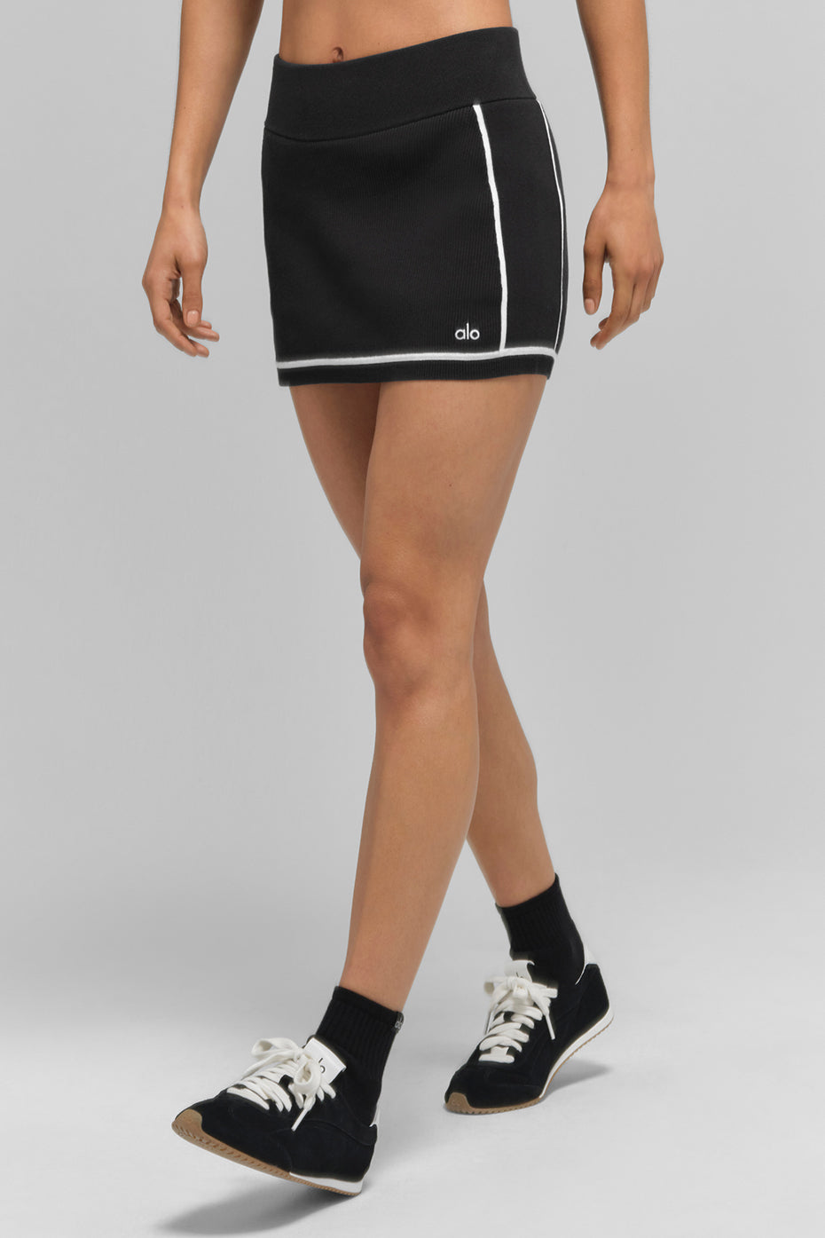 Ribbed Sweater Knit Highline Mini Skirt - Black/White--4