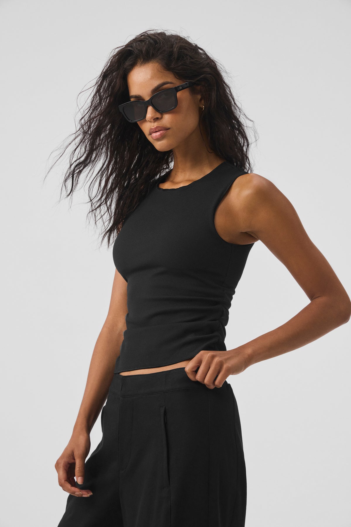 Ribbed En Pointe Tank - Black--0