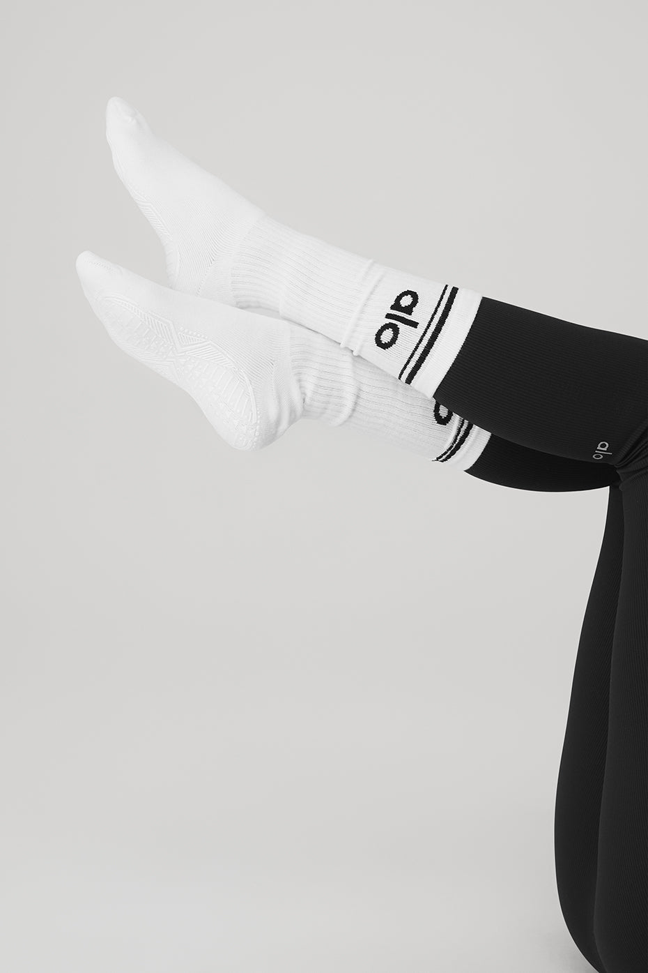 Women's Throwback Barre Sock - White/Black--3